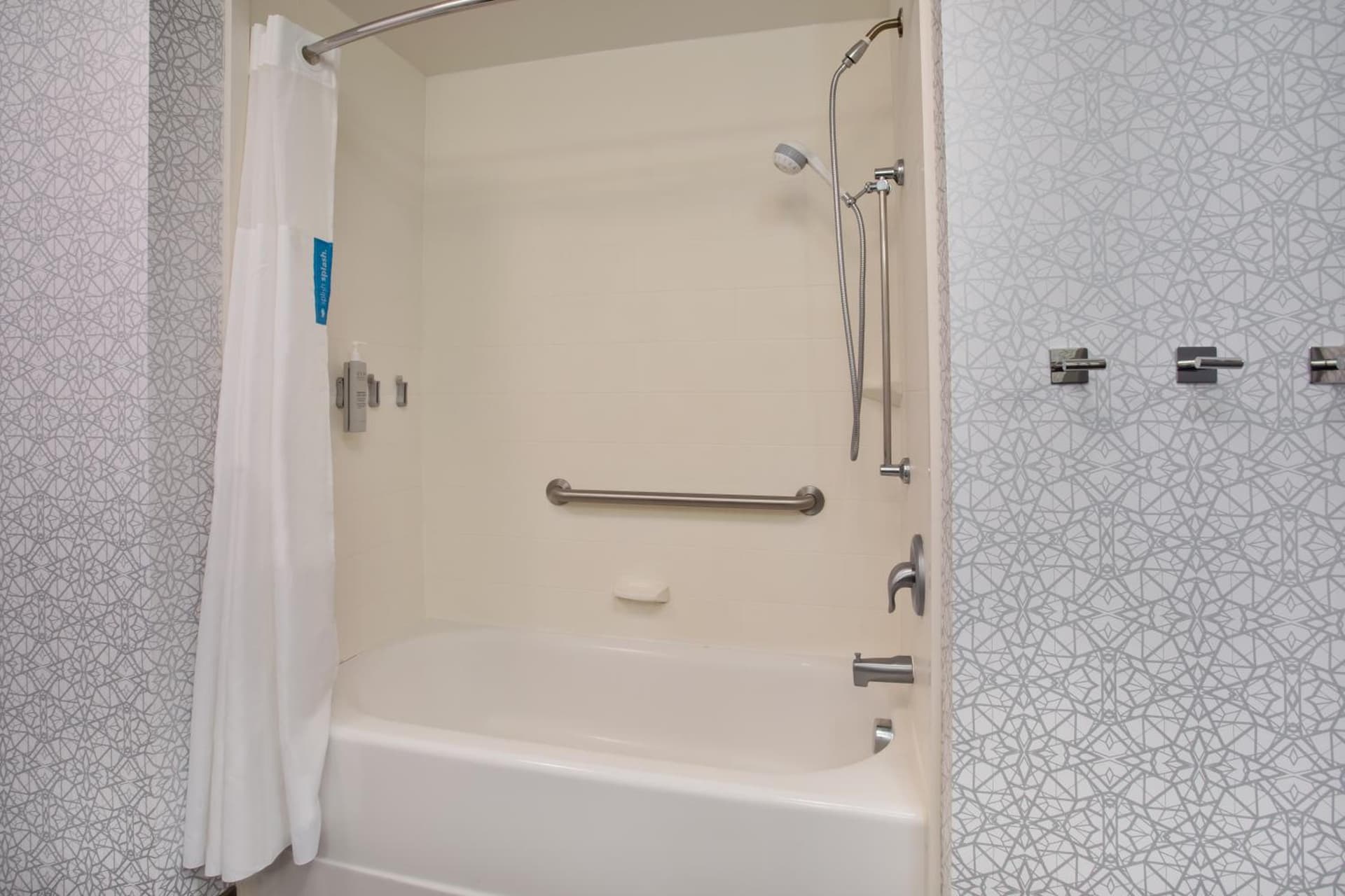 Hampton Inn & Suites Columbia/Southeast-Fort Jackson gallery photo in Columbia, SC — image 19