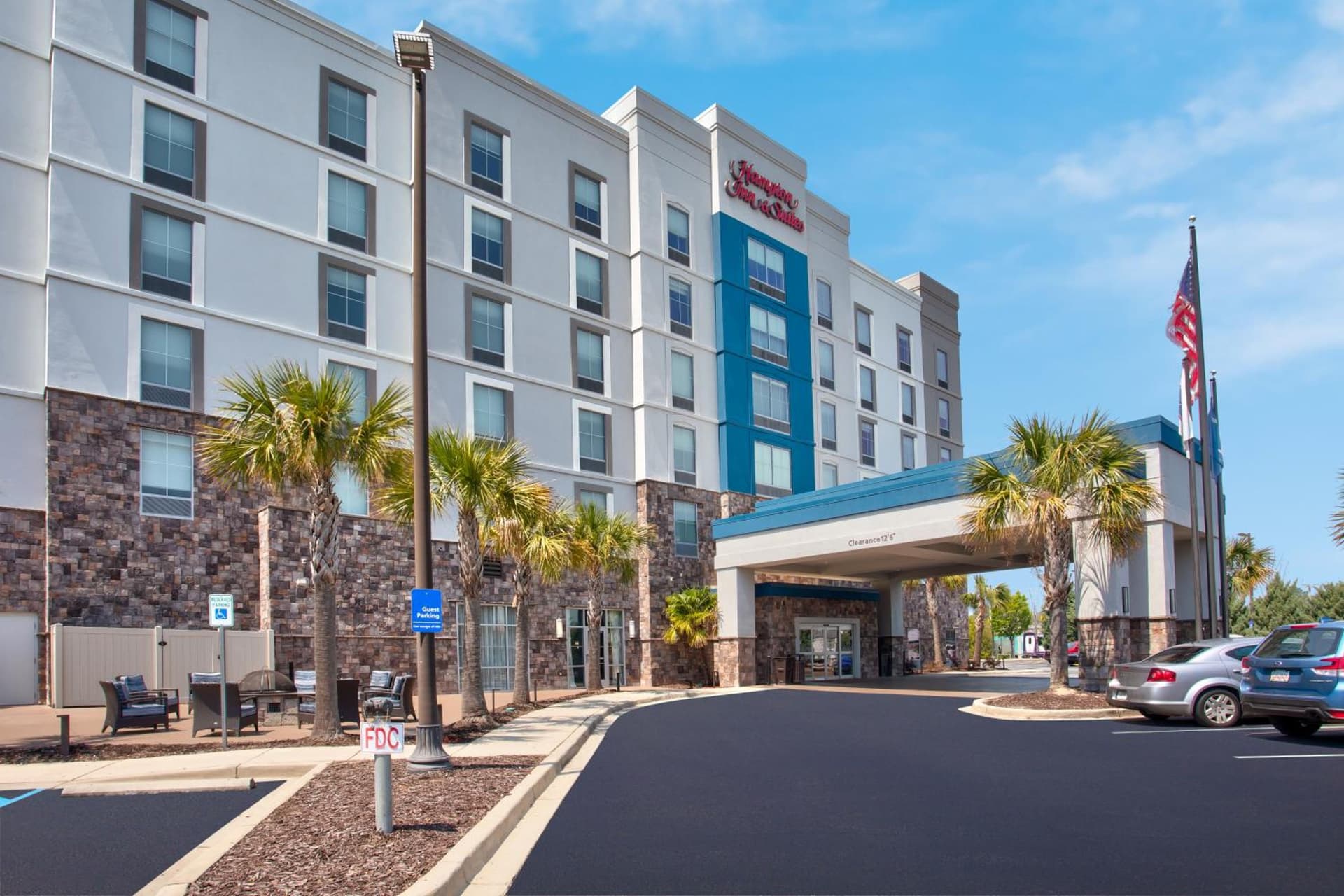 Hampton Inn & Suites Columbia/Southeast-Fort Jackson gallery photo in Columbia, SC — image 4