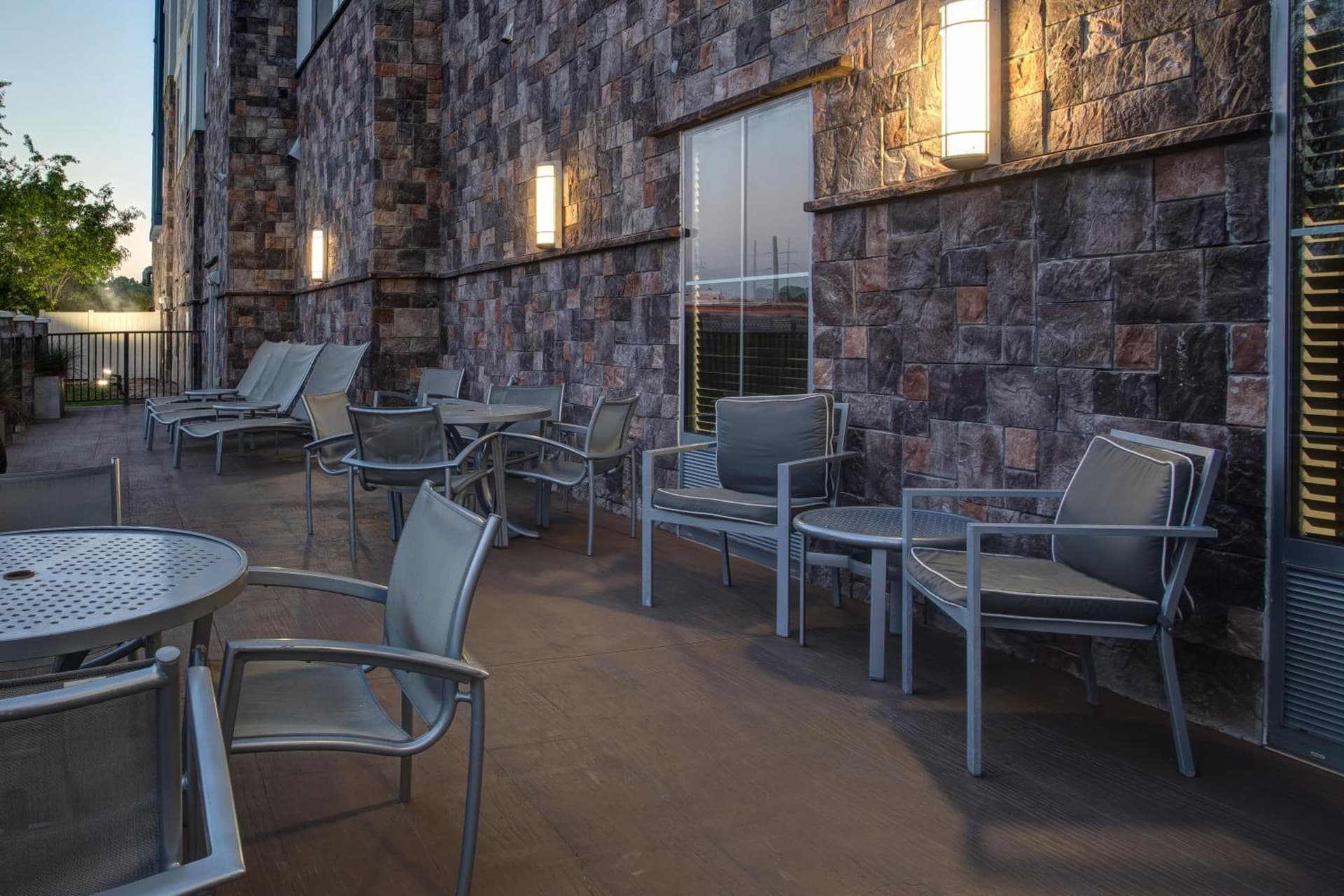 Hampton Inn & Suites Columbia/Southeast-Fort Jackson gallery photo in Columbia, SC — image 32