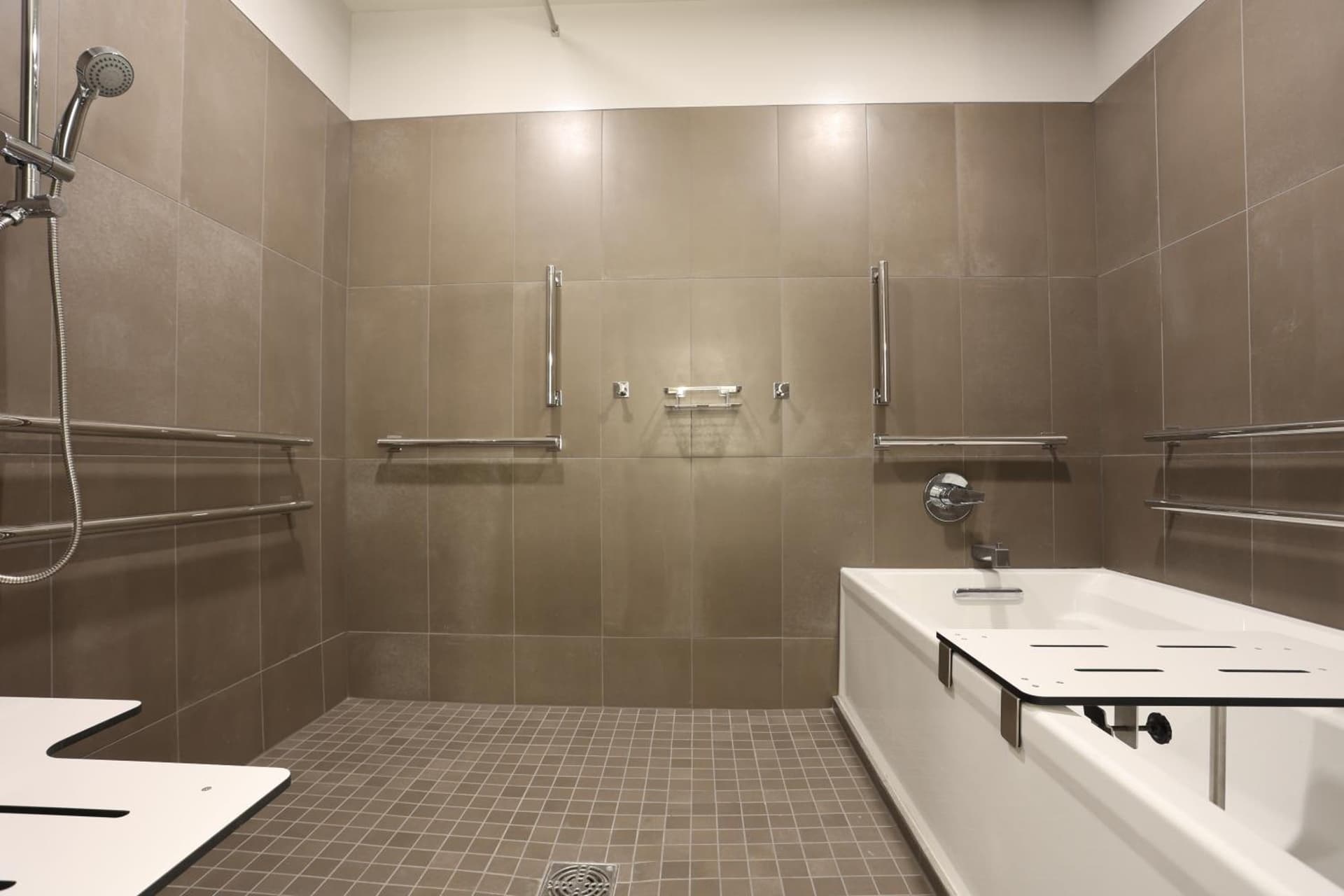 Cedartree Hotel Portland Hillsboro interior in Hillsboro, OR — gallery photo 2