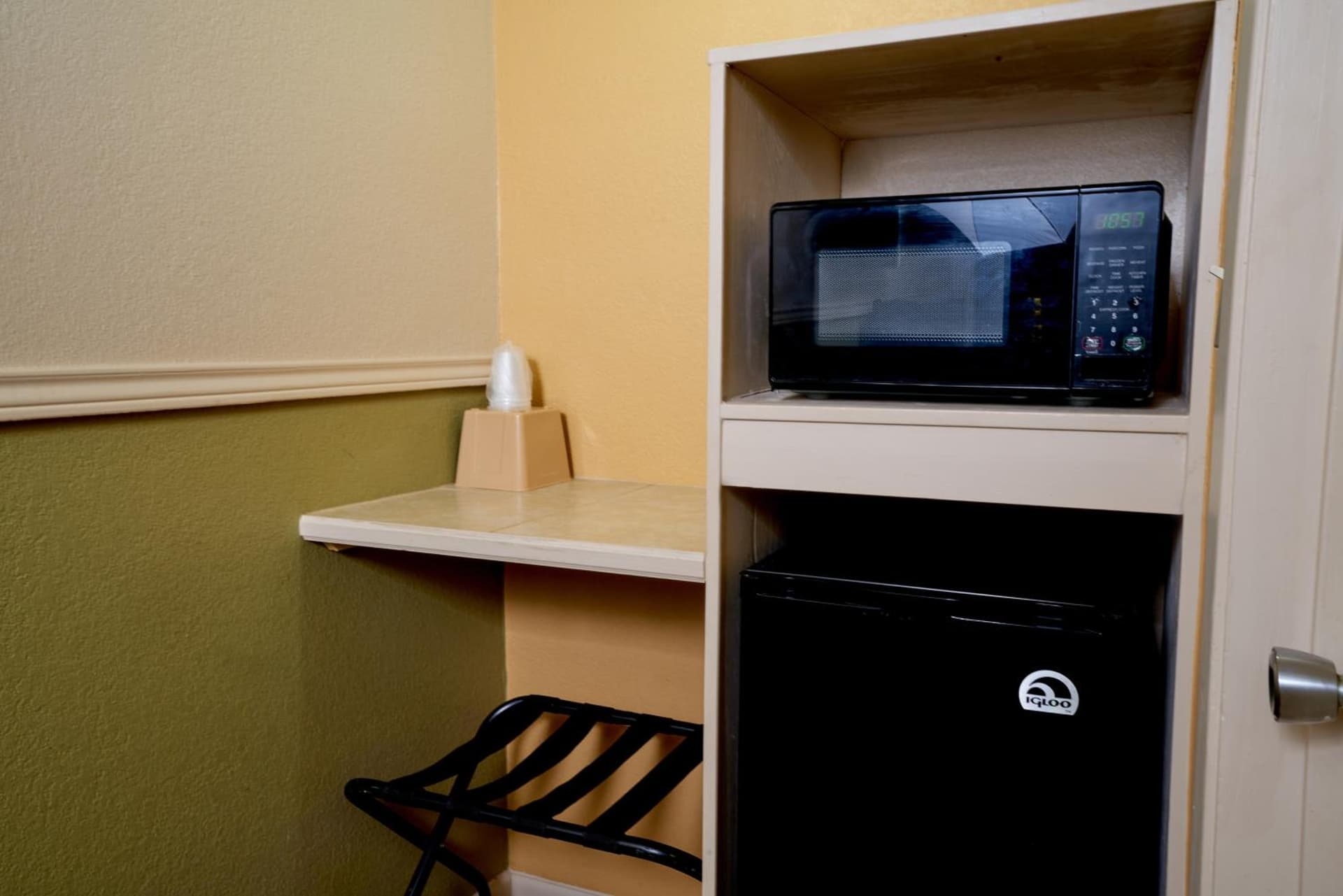Family Garden Inn & Suites gallery photo in Laredo, TX — image 15