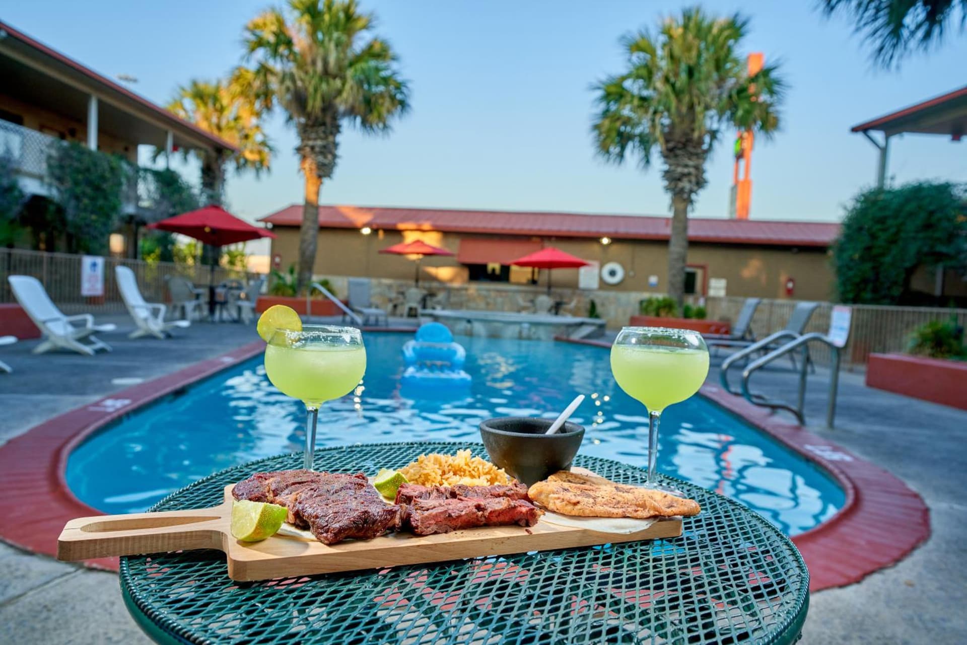 Family Garden Inn & Suites gallery photo in Laredo, TX — image 18