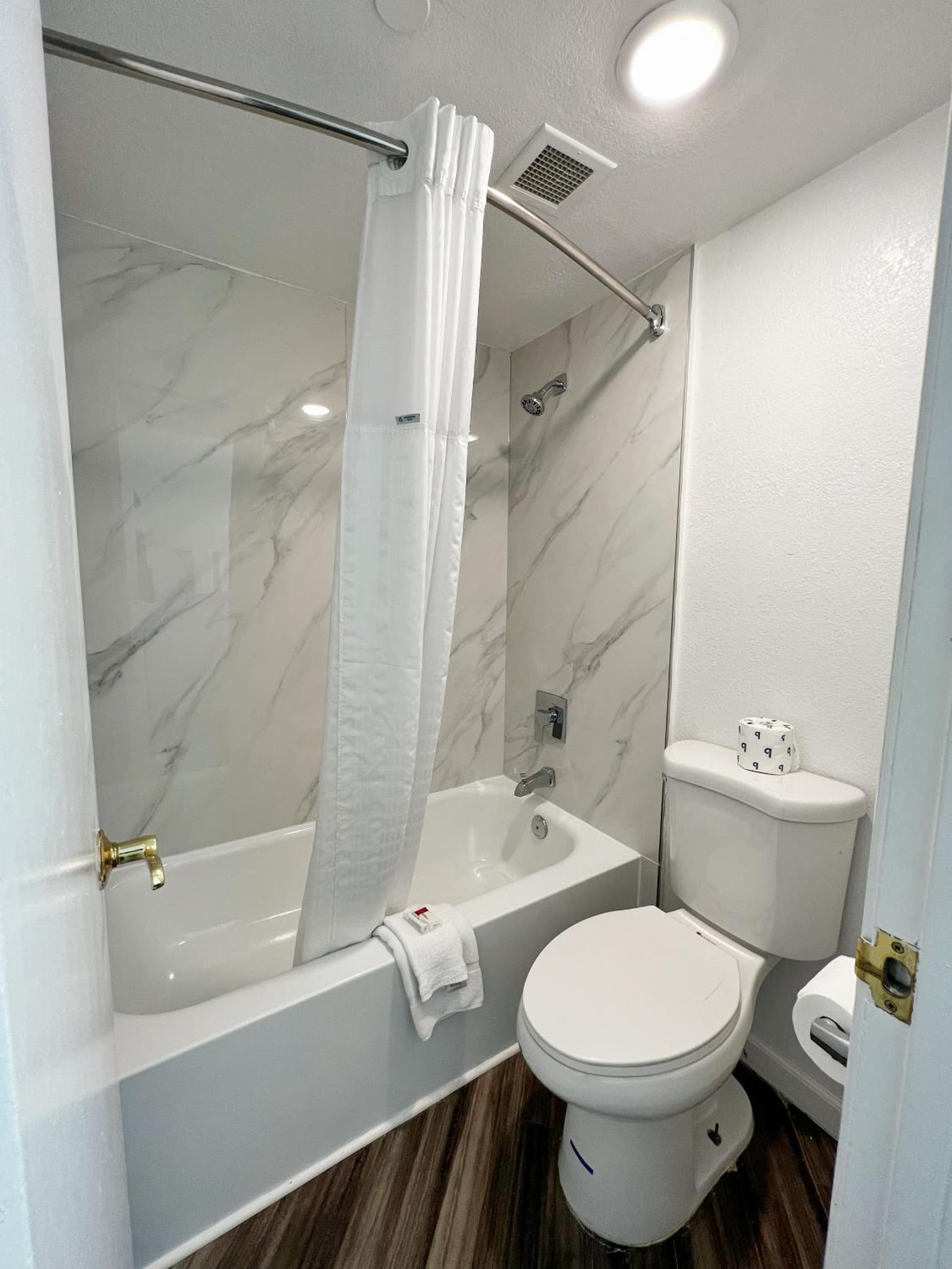 La Quinta Inn by Wyndham Sacramento North gallery photo in Sacramento, CA — image 13