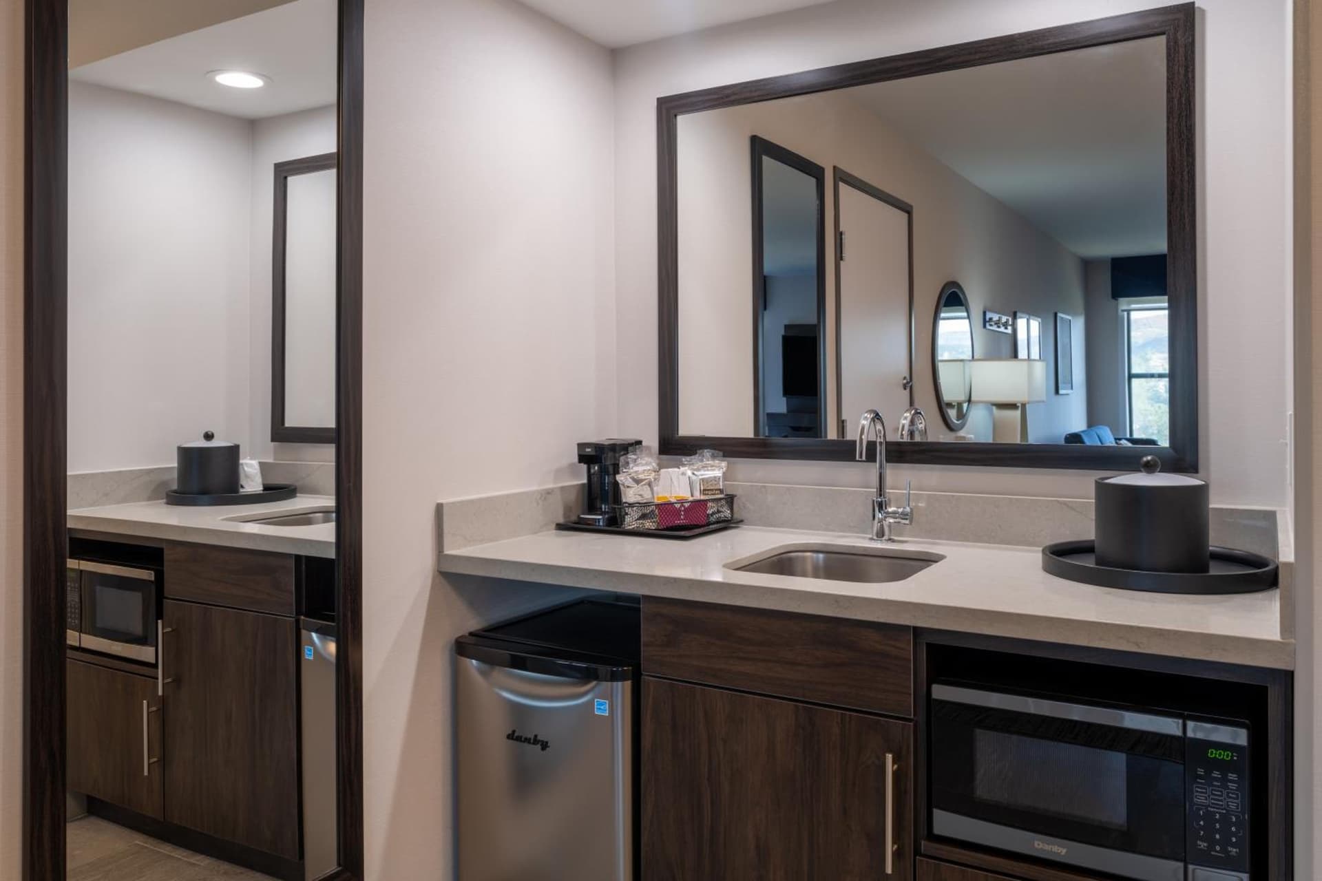 Hampton Inn & Suites Agoura Hills gallery photo in Agoura Hills, CA — image 64