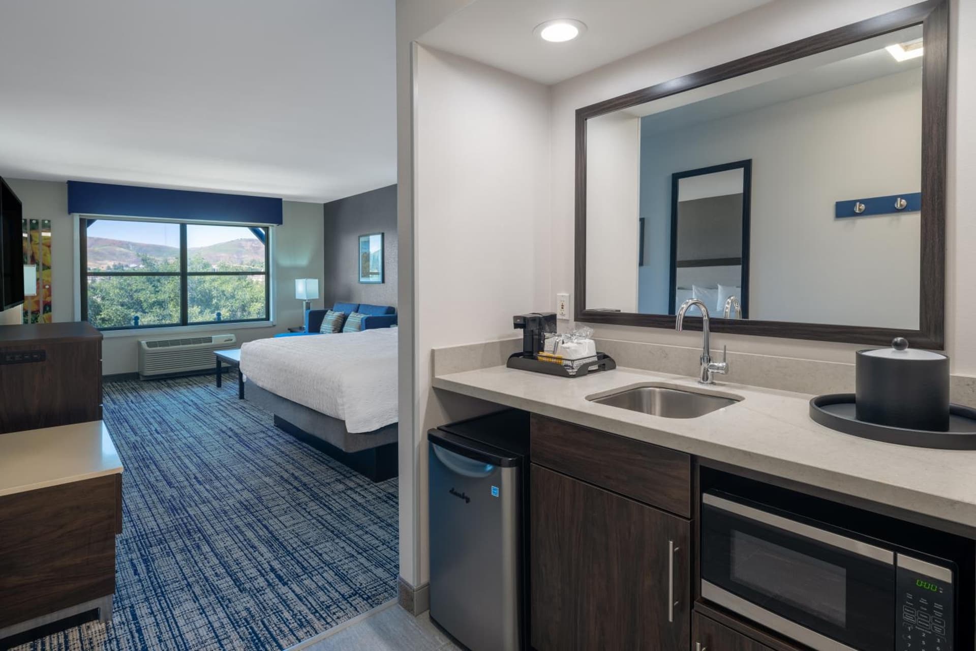 Hampton Inn & Suites Agoura Hills gallery photo in Agoura Hills, CA — image 27