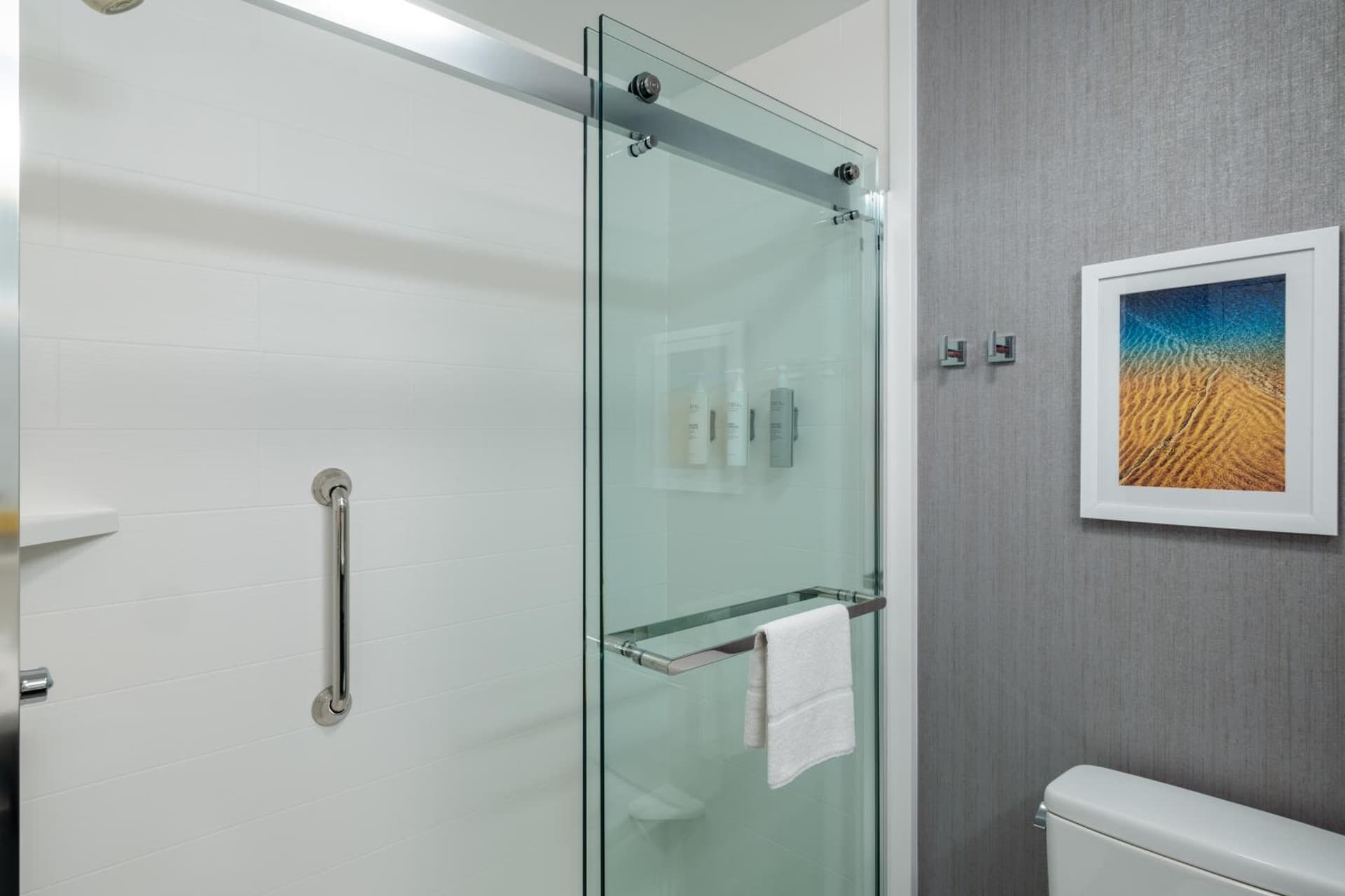 Hampton Inn & Suites Agoura Hills gallery photo in Agoura Hills, CA — image 13