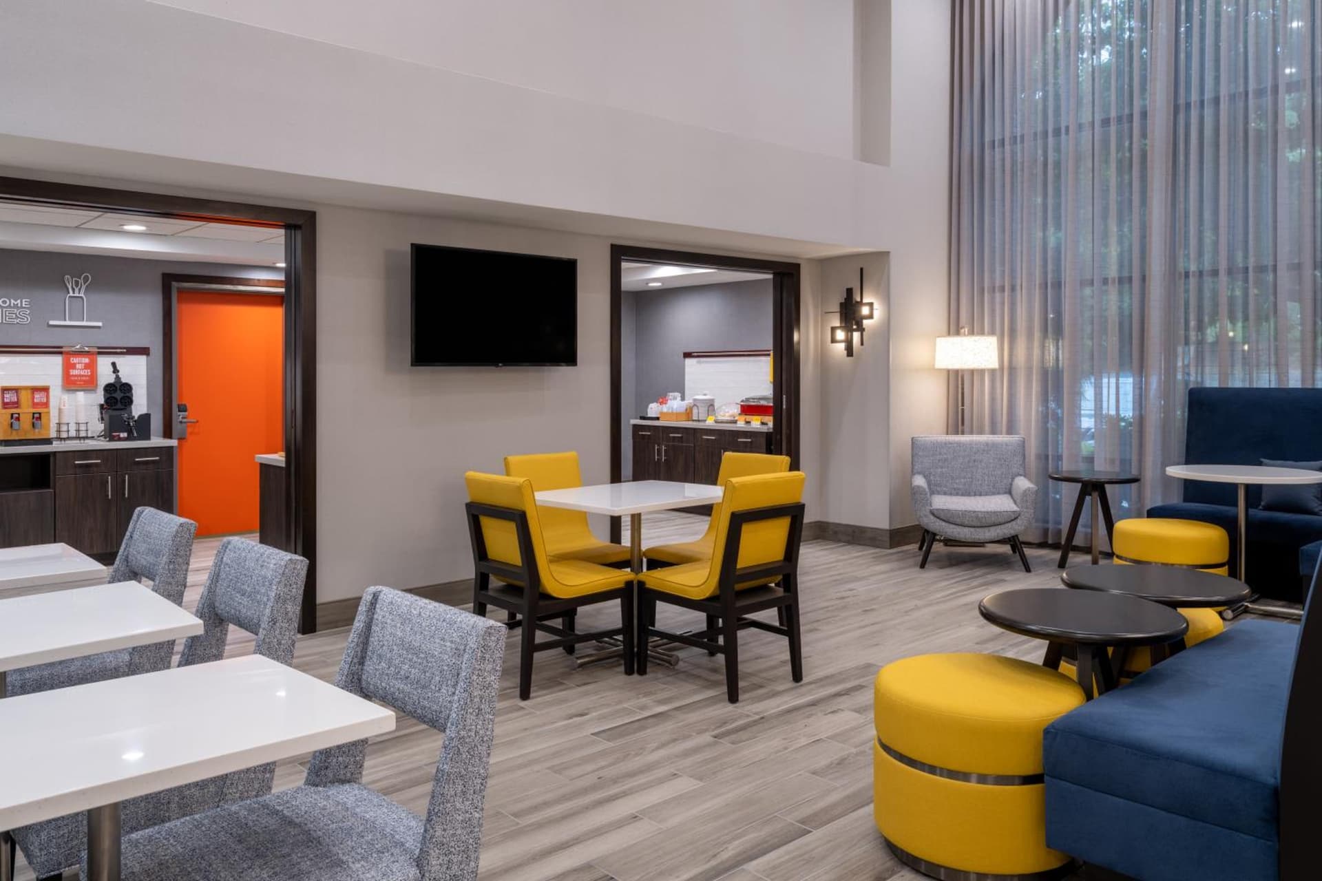 Hampton Inn & Suites Agoura Hills gallery photo in Agoura Hills, CA — image 57