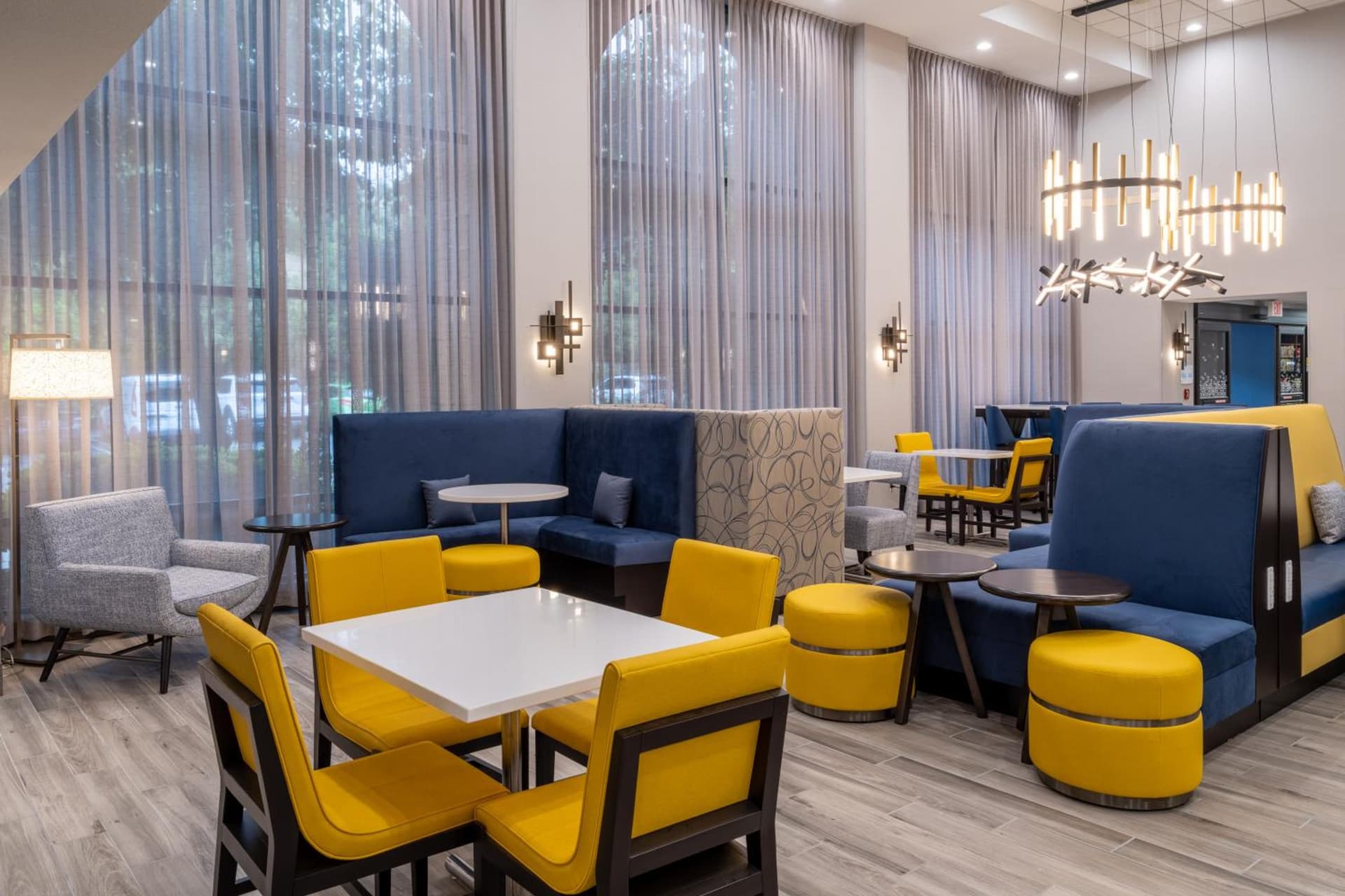 Hampton Inn & Suites Agoura Hills gallery photo in Agoura Hills, CA — image 53