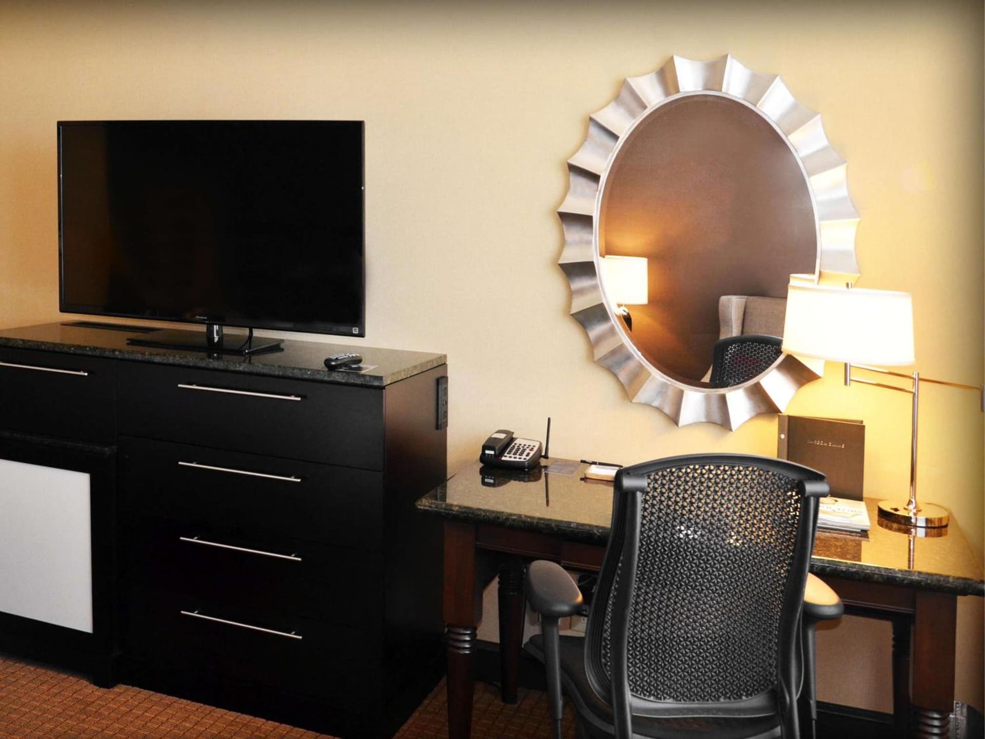 Hilton Minneapolis gallery photo in Minneapolis, MN — image 12