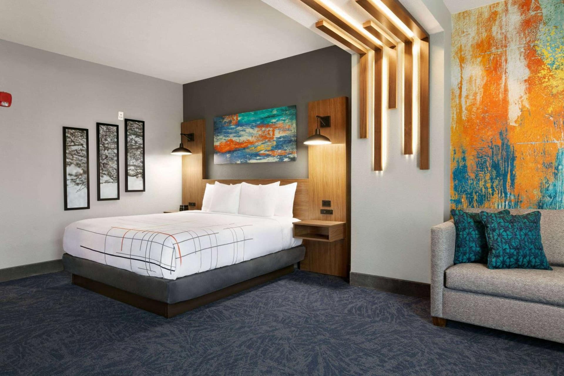 La Quinta Inn & Suites by Wyndham College Station North gallery photo in College Station, TX — image 5