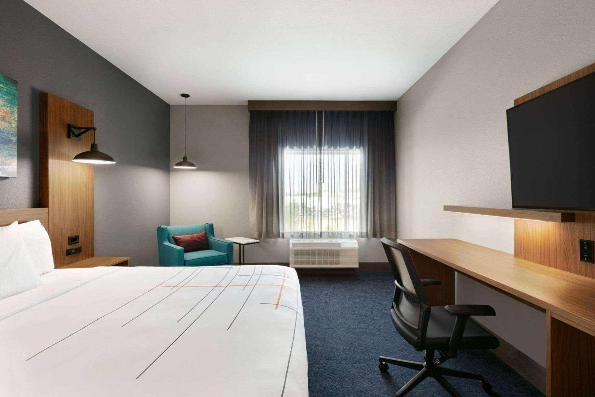 La Quinta Inn & Suites by Wyndham College Station North gallery photo in College Station, TX — image 31