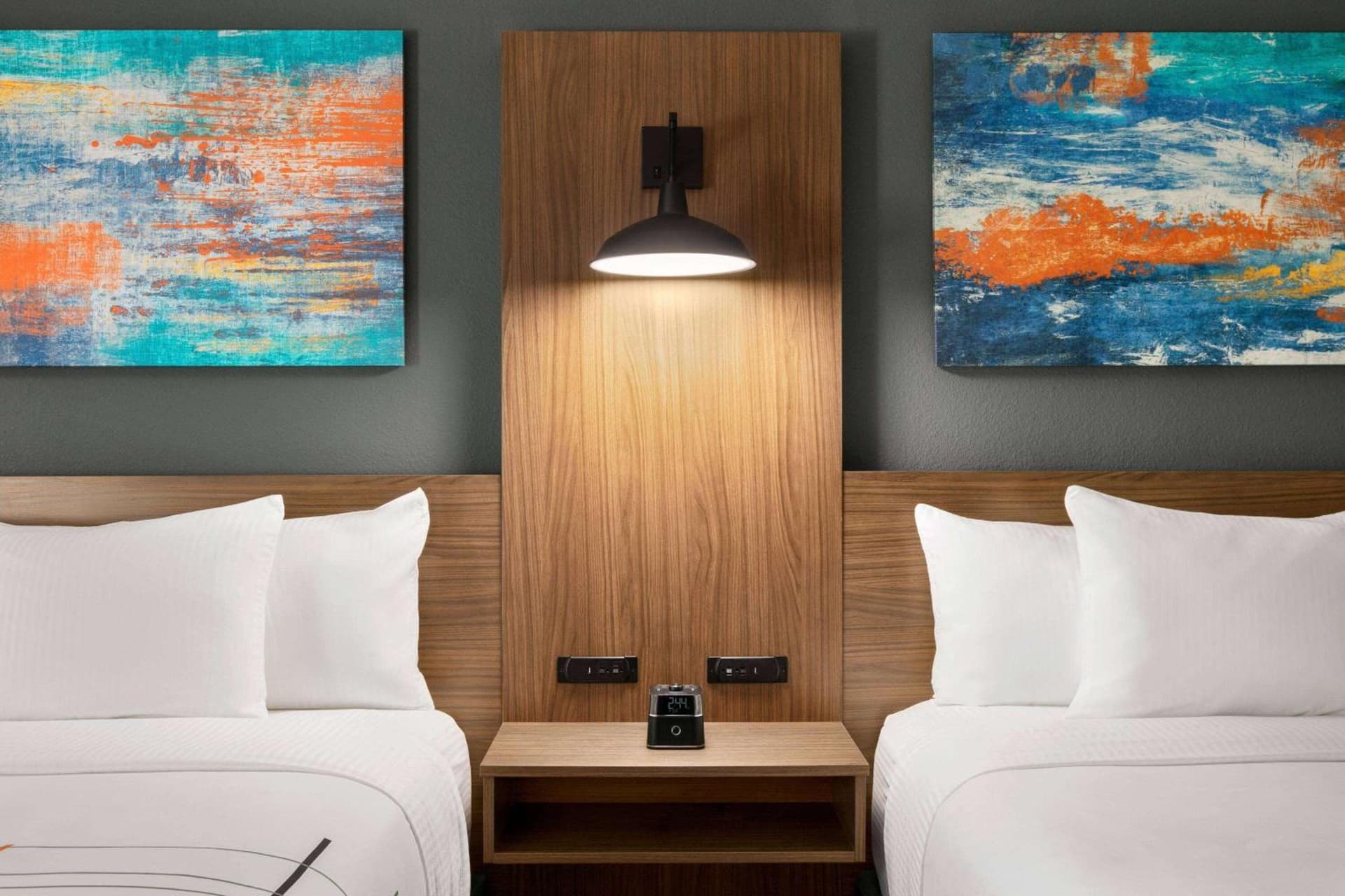 La Quinta Inn & Suites by Wyndham College Station North gallery photo in College Station, TX — image 37