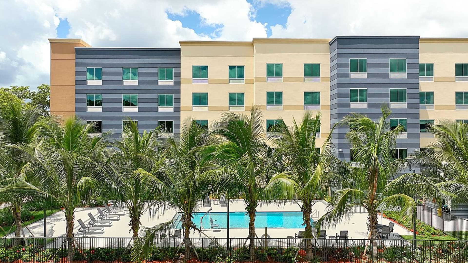 Fairfield Inn & Suites by Marriott Fort Lauderdale Northwest gallery photo in Tamarac, FL — image 38