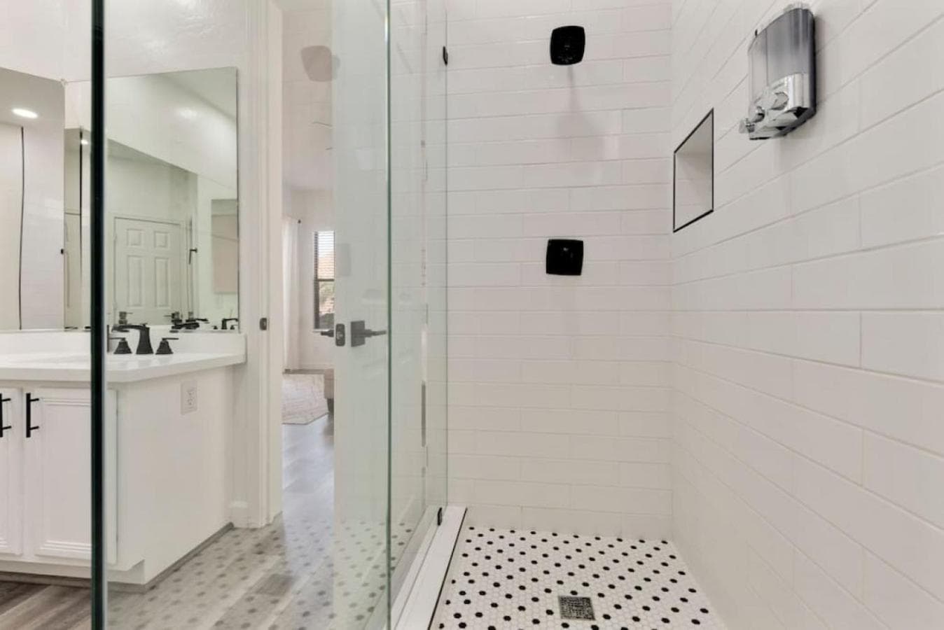 Gilbert Grandeur by Rather Be Properties gallery photo in Gilbert, AZ — image 31
