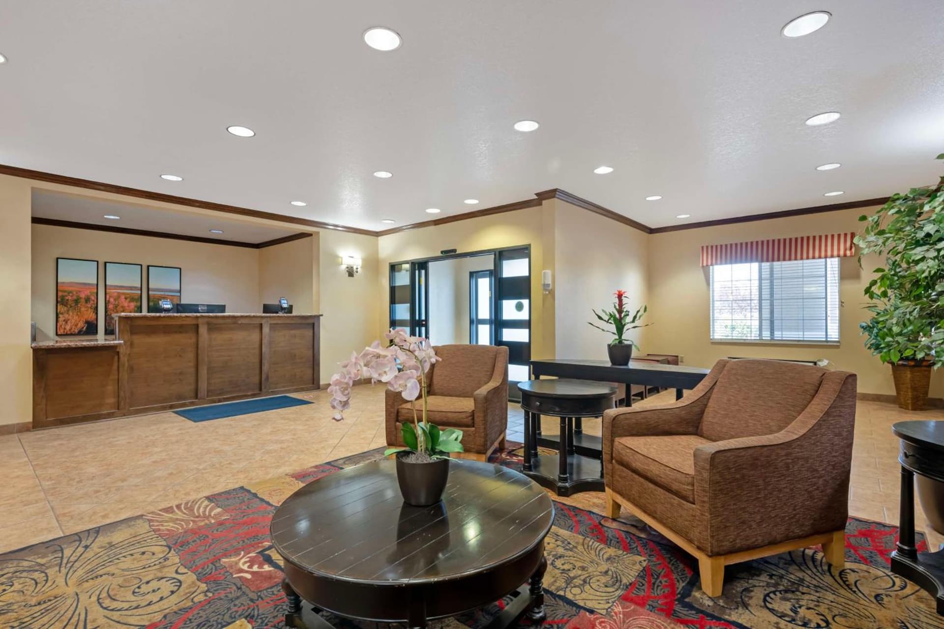 Best Western Laramie Inn & Suites interior in Laramie, WY — gallery photo 2