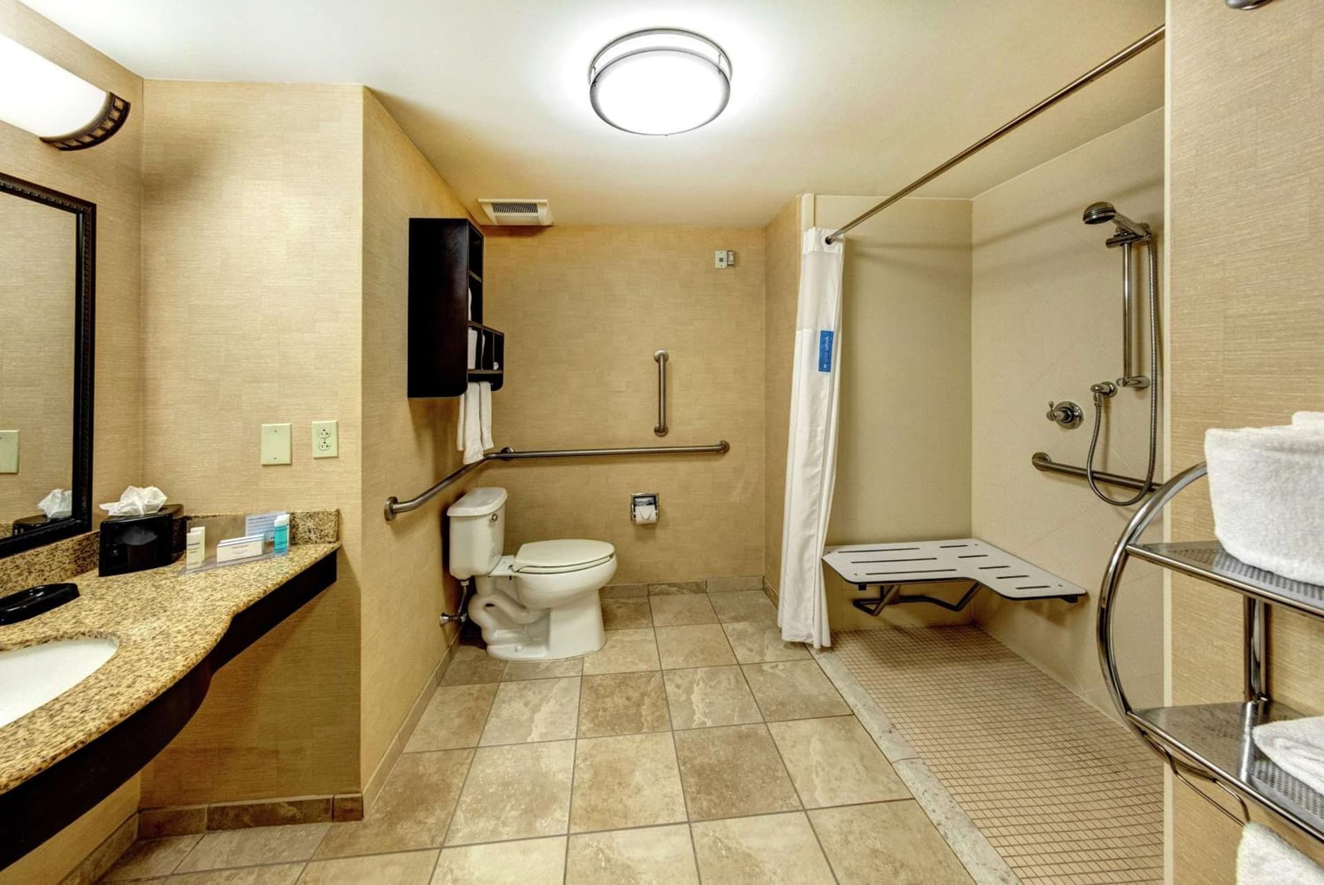 Hampton Inn & Suites Chadds Ford gallery photo in Glen Mills, PA — image 8