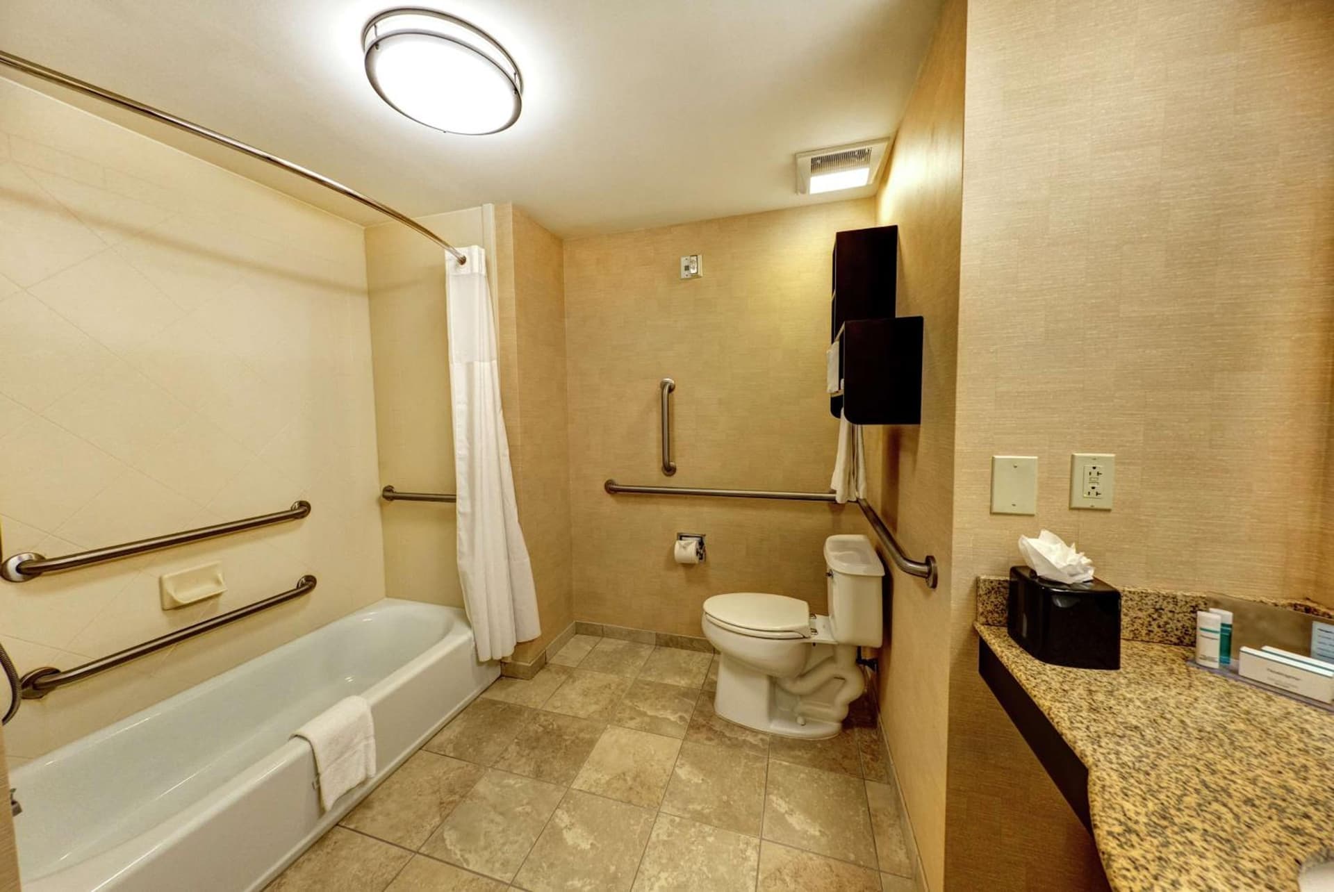 Hampton Inn & Suites Chadds Ford gallery photo in Glen Mills, PA — image 27