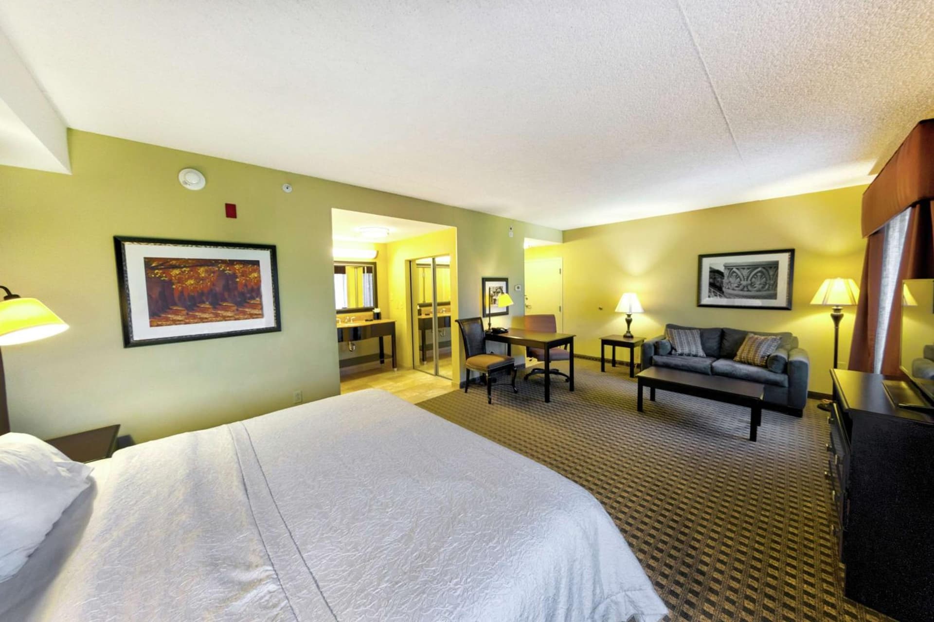 Hampton Inn & Suites Chadds Ford gallery photo in Glen Mills, PA — image 4