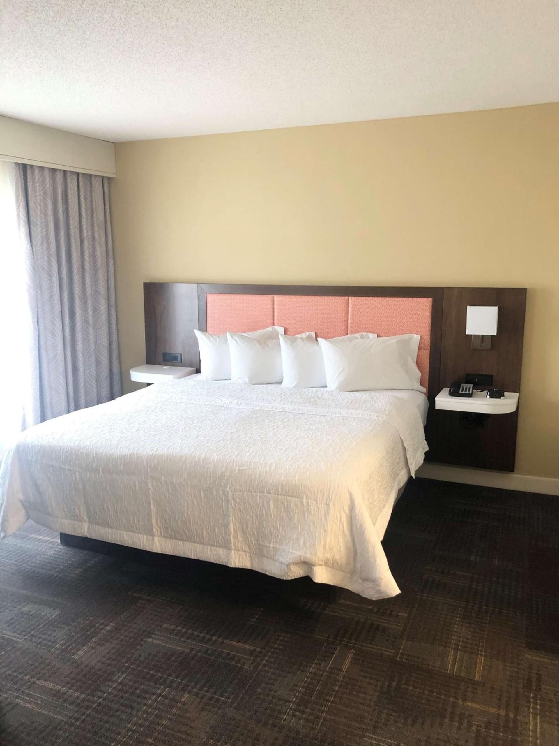 Hampton Inn & Suites Norfolk-Airport gallery photo in Norfolk, VA — image 19