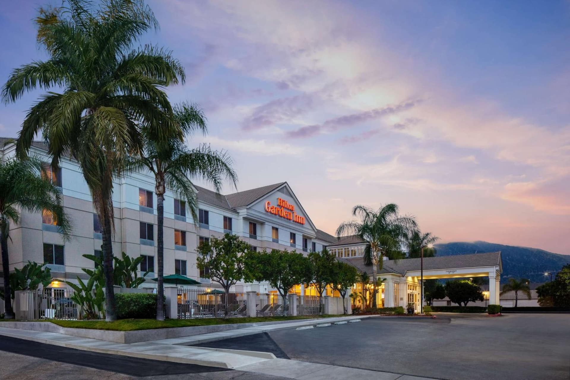 Hilton Garden Inn Arcadia/Pasadena Area interior in Arcadia, CA — gallery photo 2