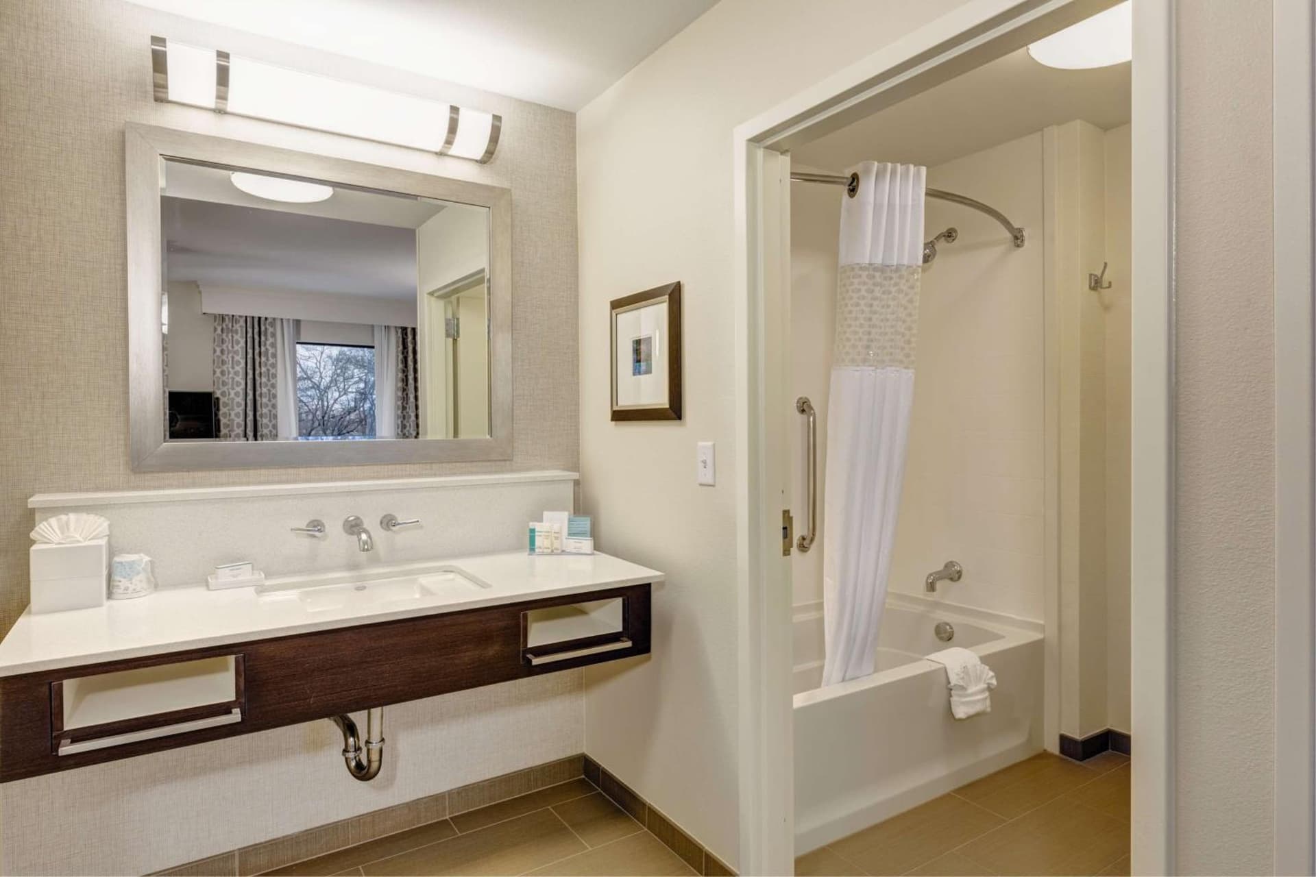 Hampton Inn & Suites Dallas/Plano-East gallery photo in Plano, TX — image 15
