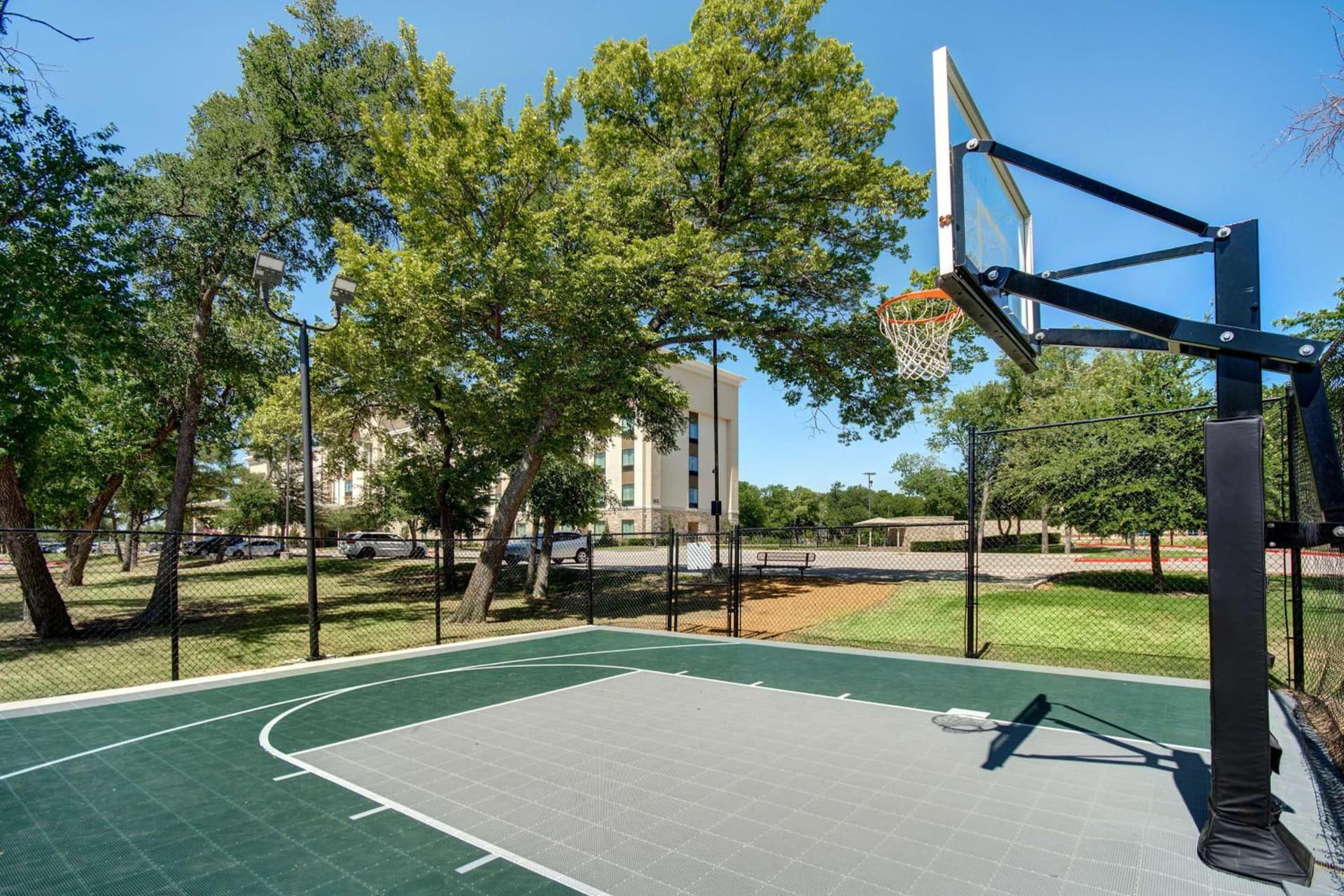 Hampton Inn & Suites Dallas/Plano-East gallery photo in Plano, TX — image 13