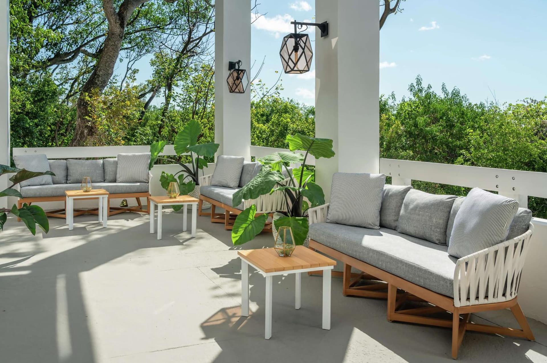 Baker's Cay Resort Key Largo, Curio Collection By Hilton interior in Key Largo, FL — gallery photo 2