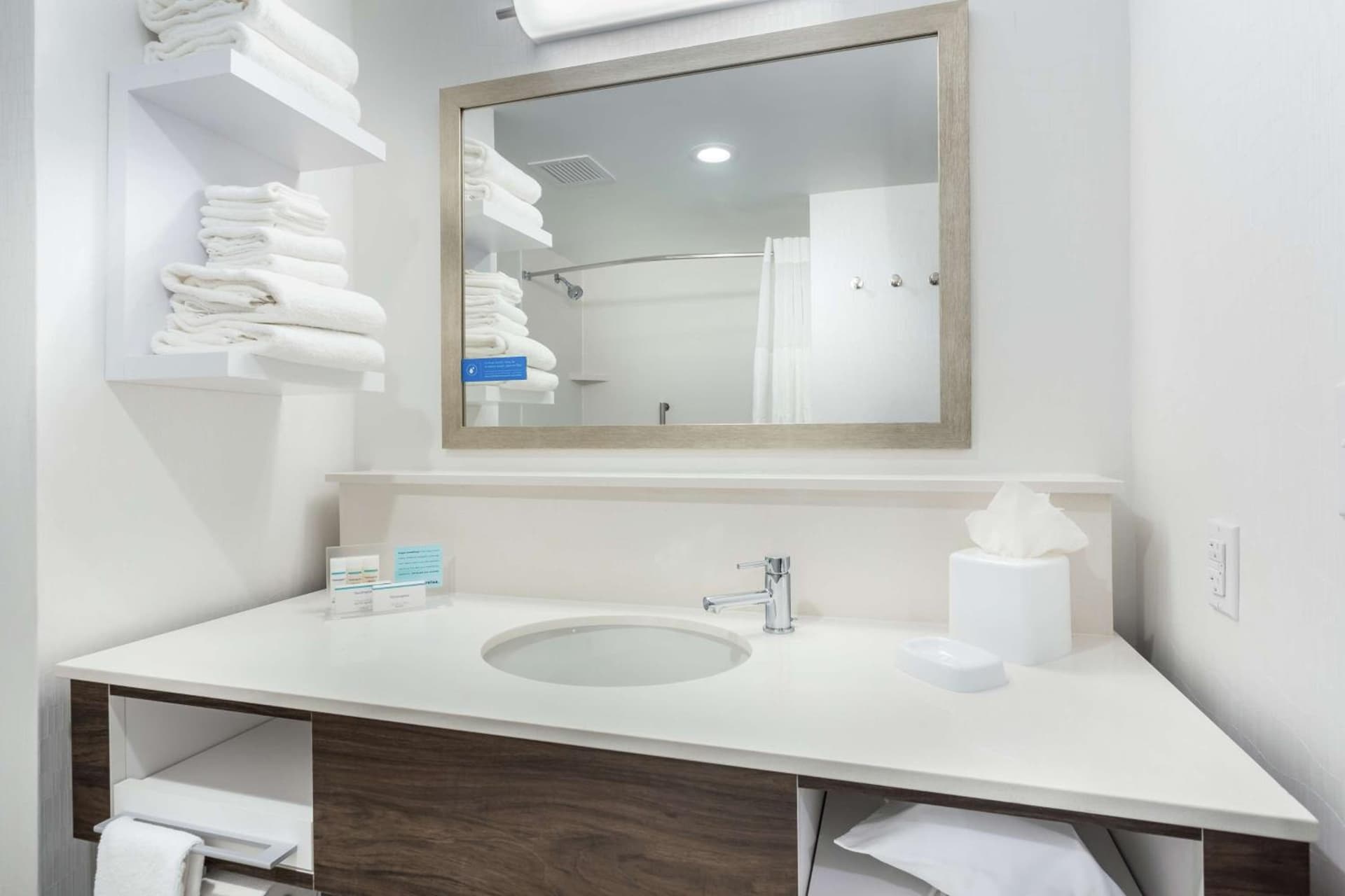 Hampton Inn & Suites Saraland Mobile gallery photo in Saraland, AL — image 24