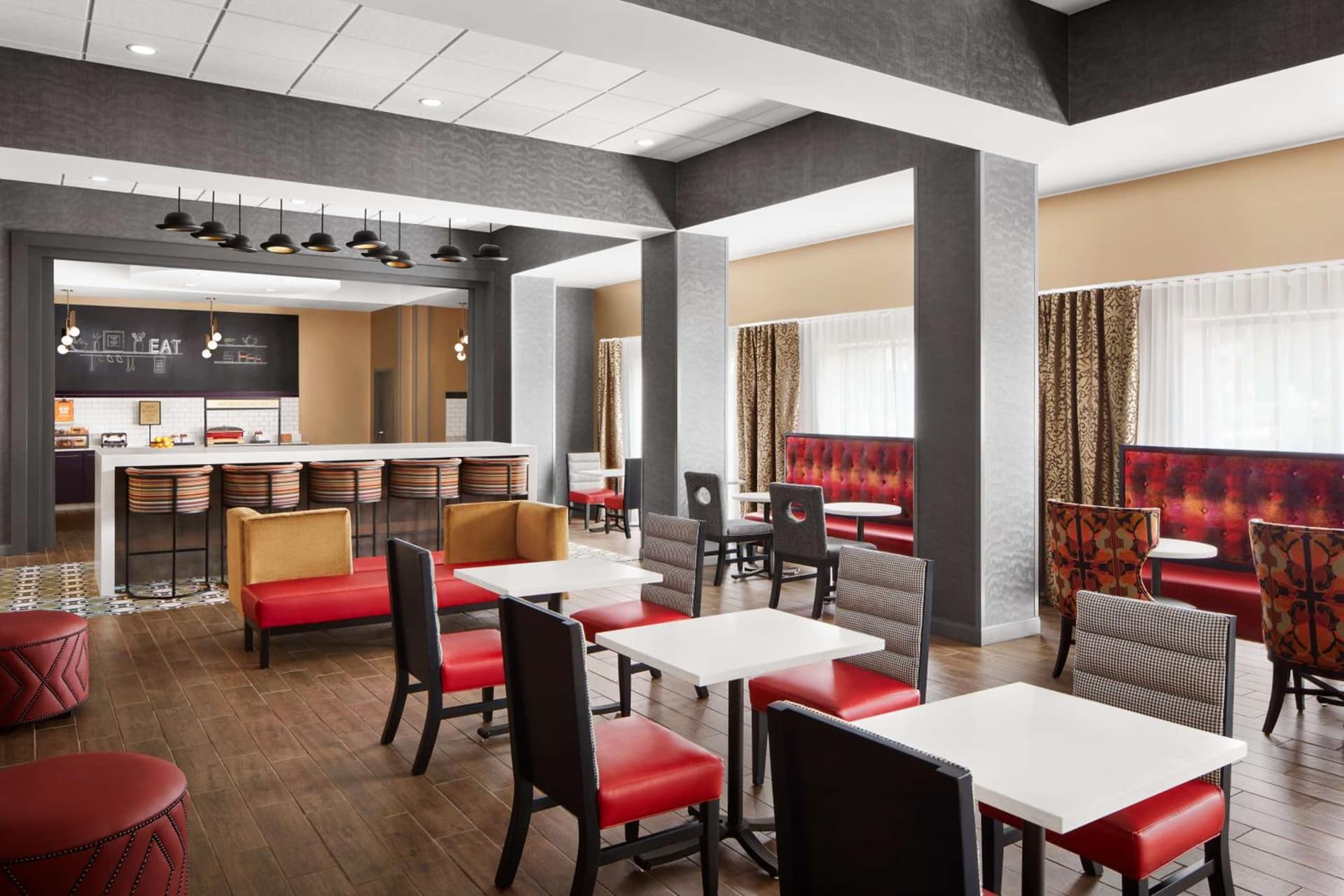 Hampton Inn & Suites Charlotte Steele Creek Road, NC gallery photo in Charlotte, NC — image 17