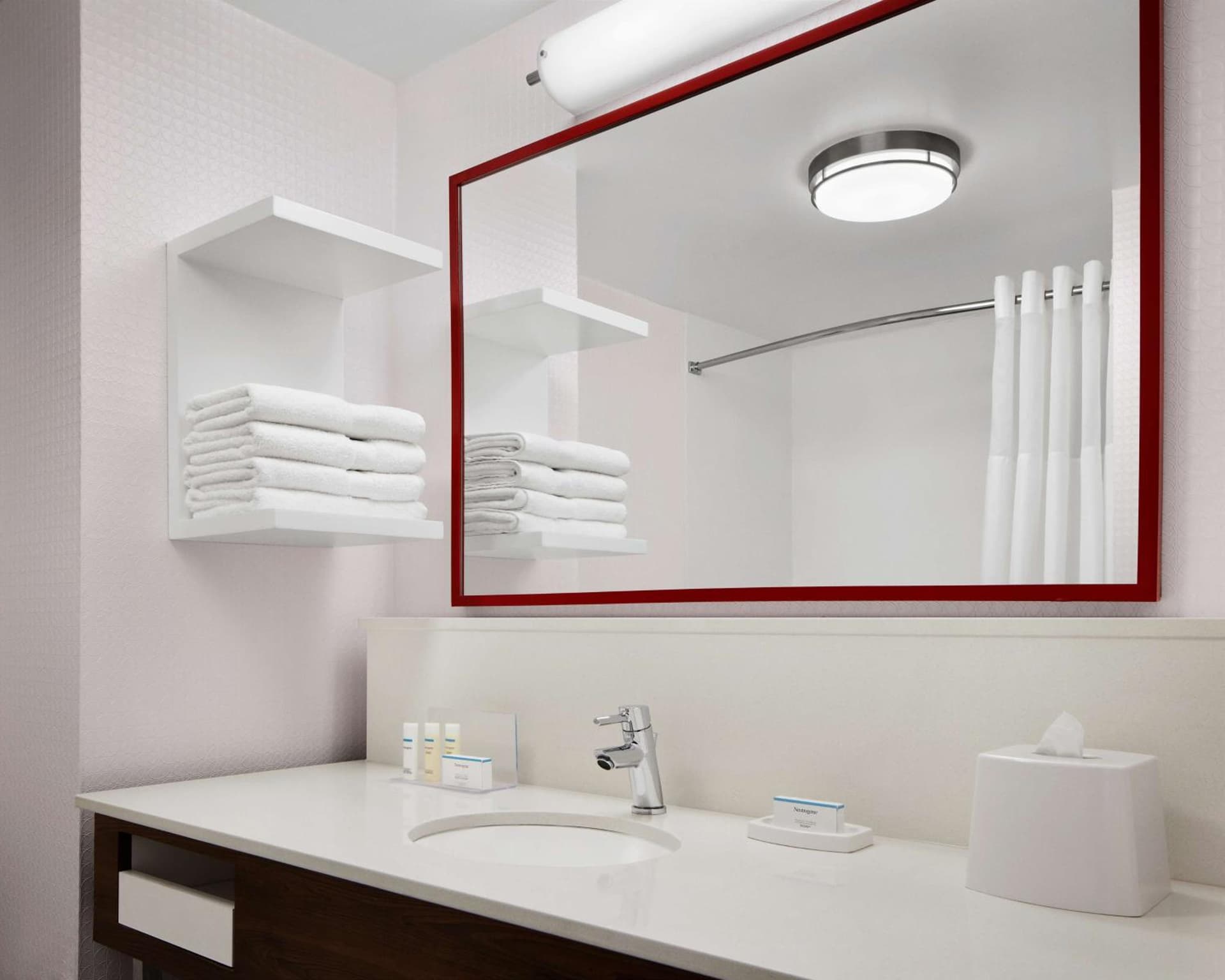 Hampton Inn & Suites Charlotte Steele Creek Road, NC gallery photo in Charlotte, NC — image 20