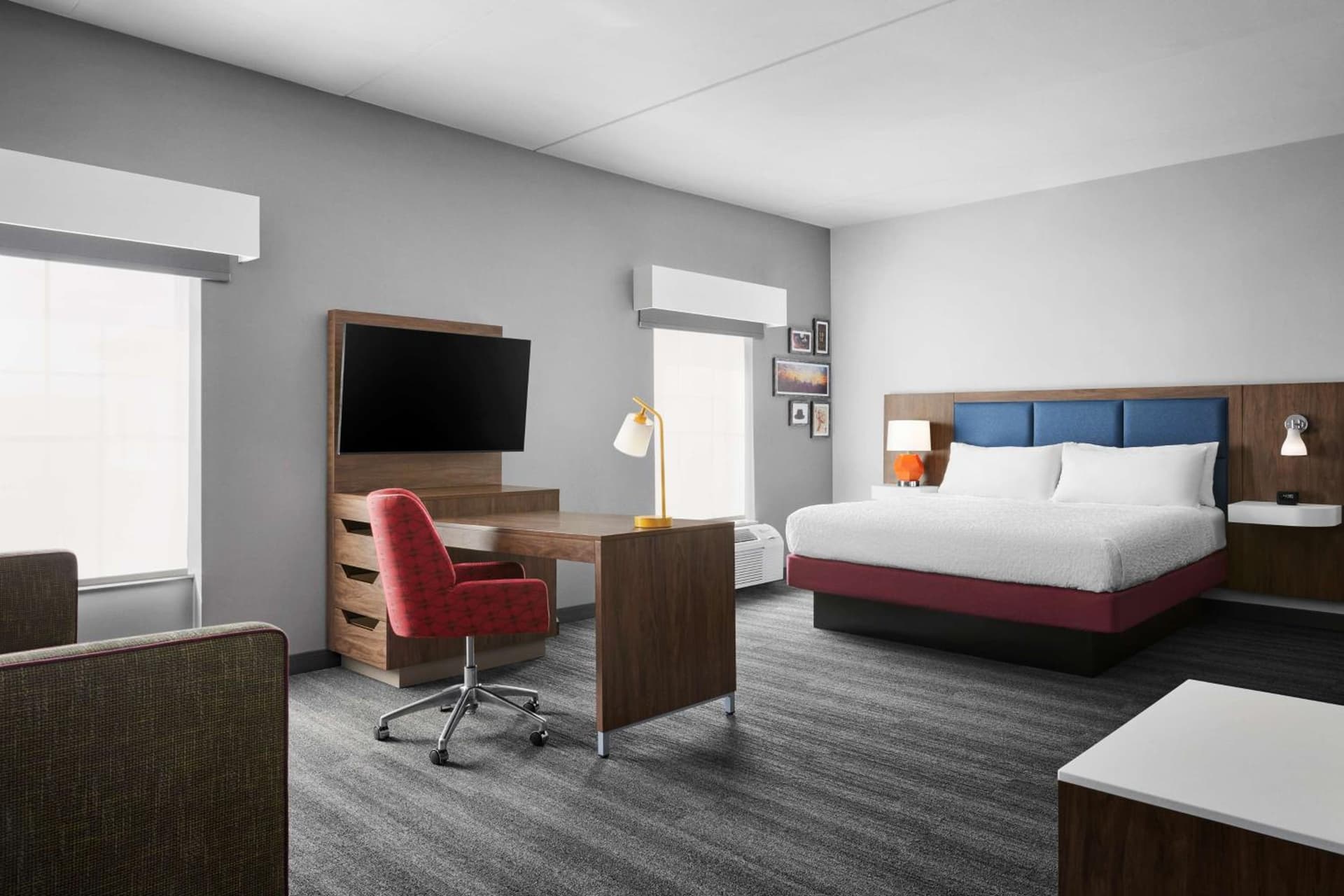 Hampton Inn & Suites Charlotte Steele Creek Road, NC gallery photo in Charlotte, NC — image 7