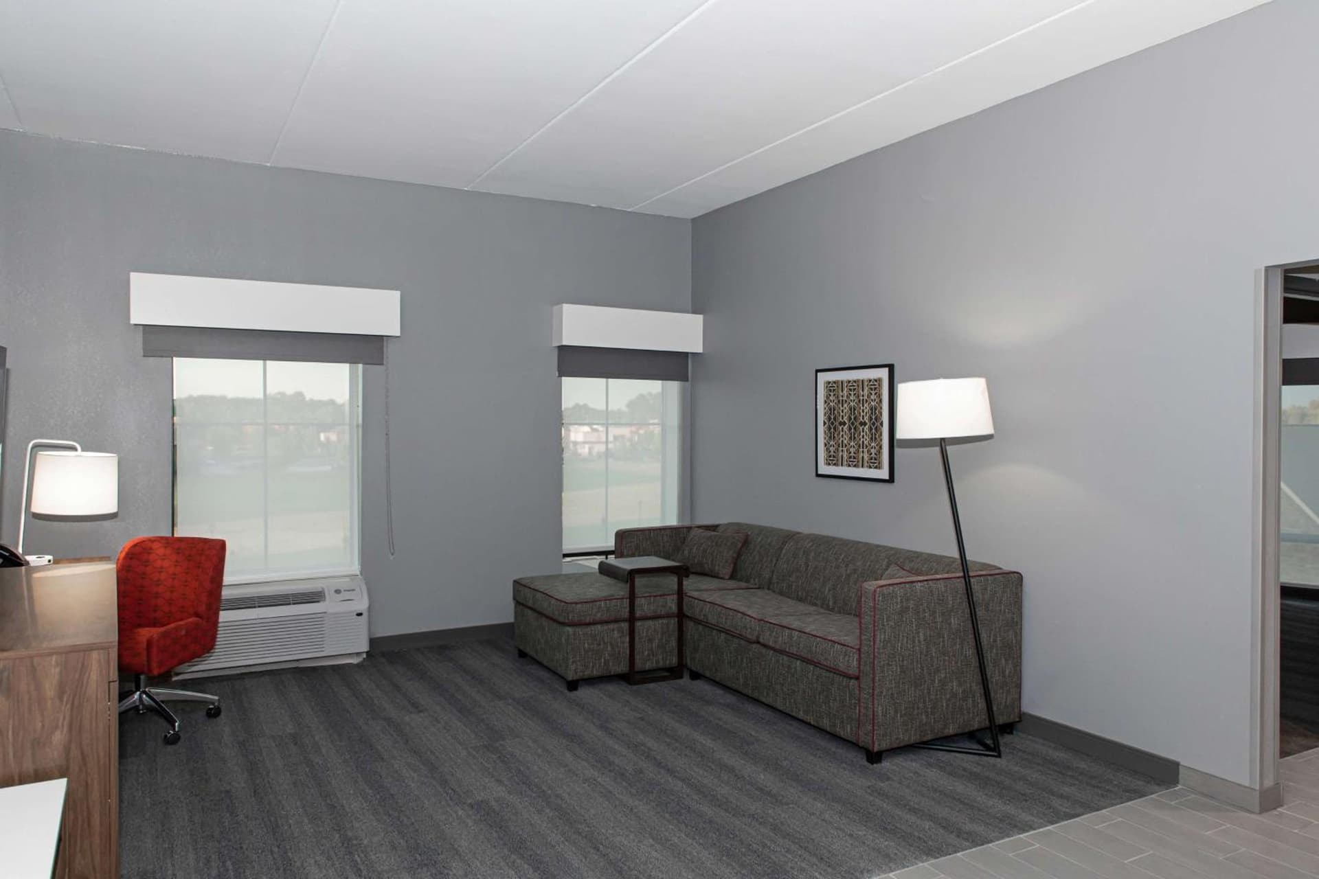 Hampton Inn & Suites Charlotte Steele Creek Road, NC gallery photo in Charlotte, NC — image 9