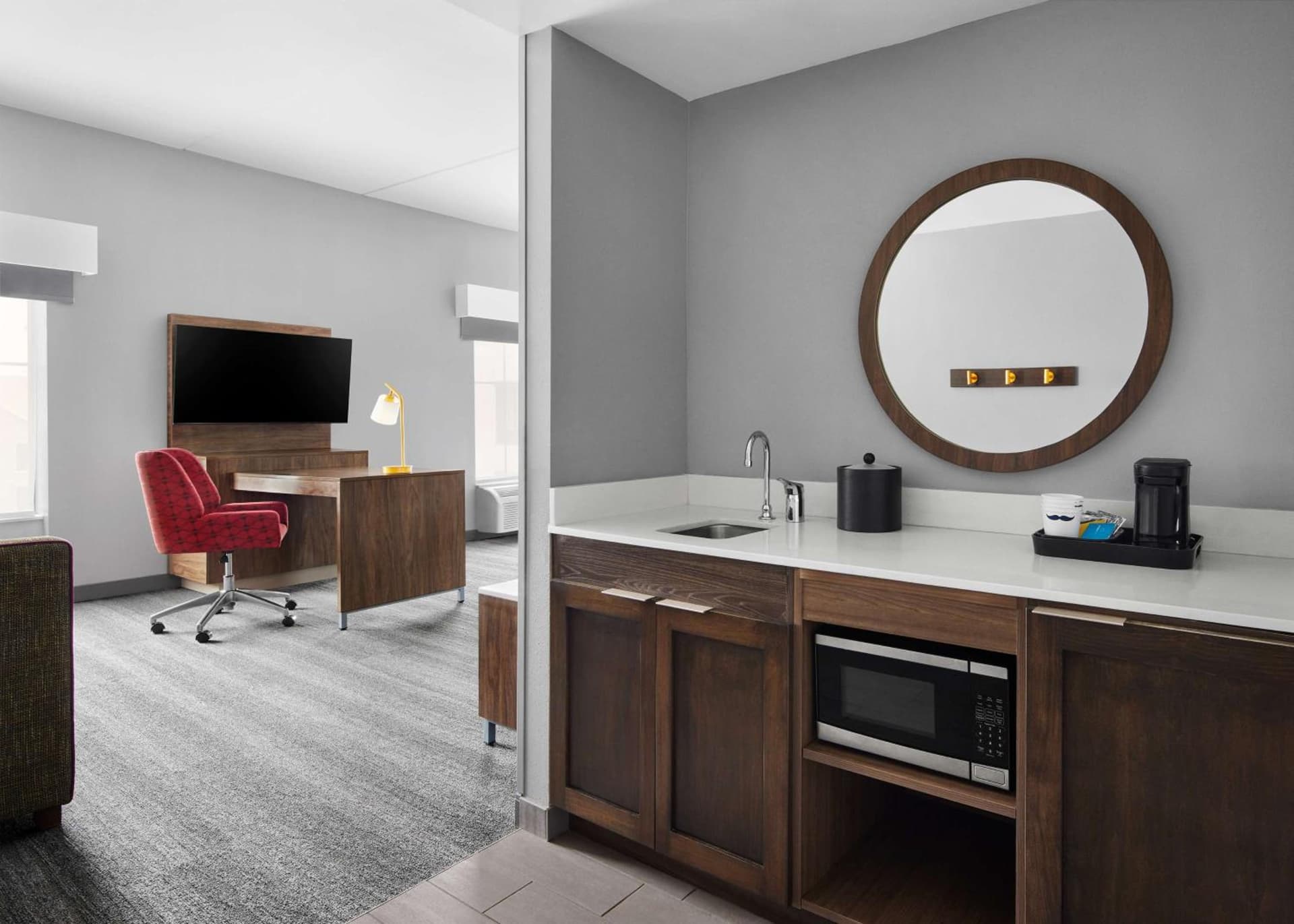 Hampton Inn & Suites Charlotte Steele Creek Road, NC gallery photo in Charlotte, NC — image 4
