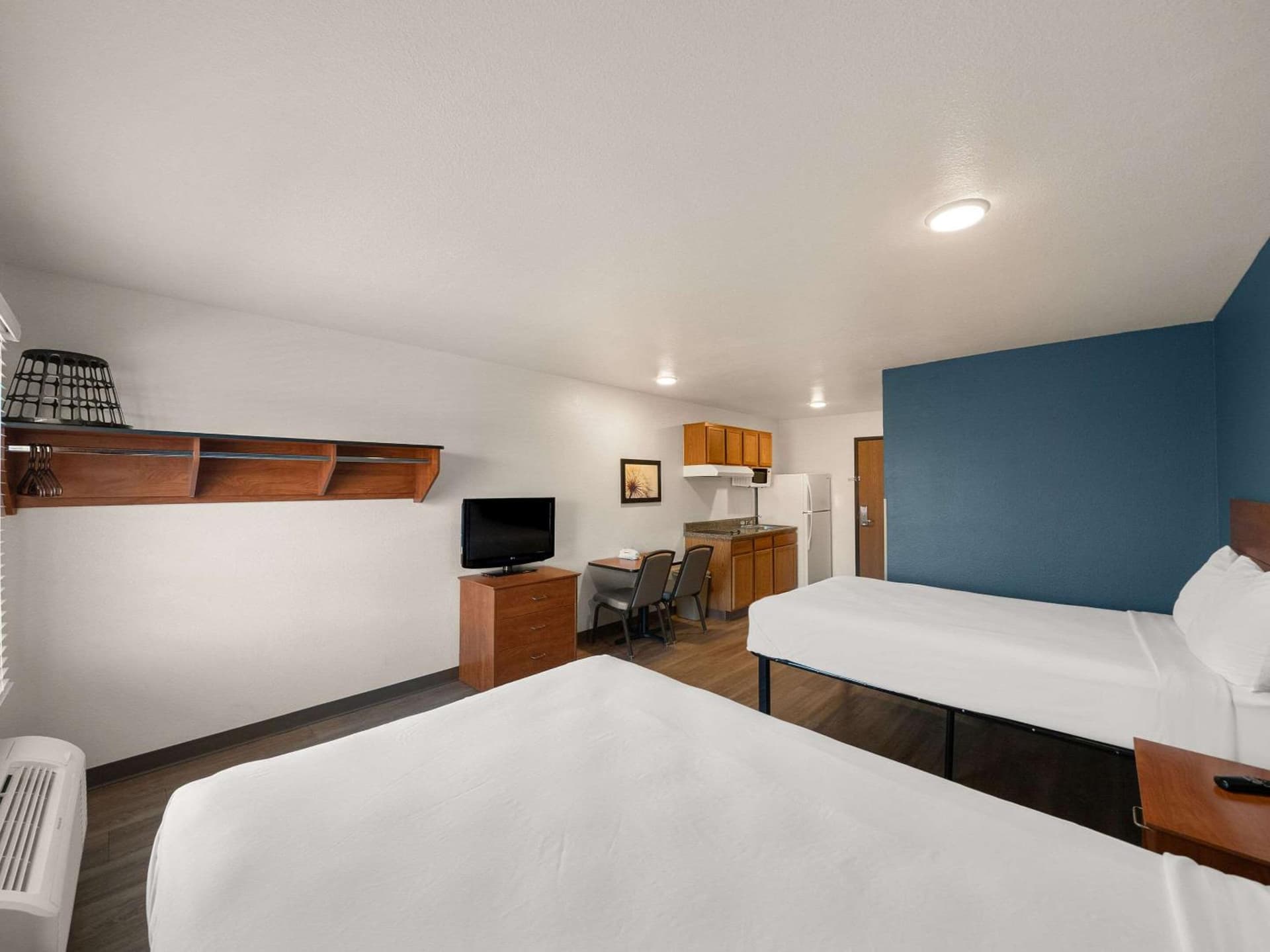 WoodSpring Suites Dallas Rockwall gallery photo in Rockwall, TX — image 9