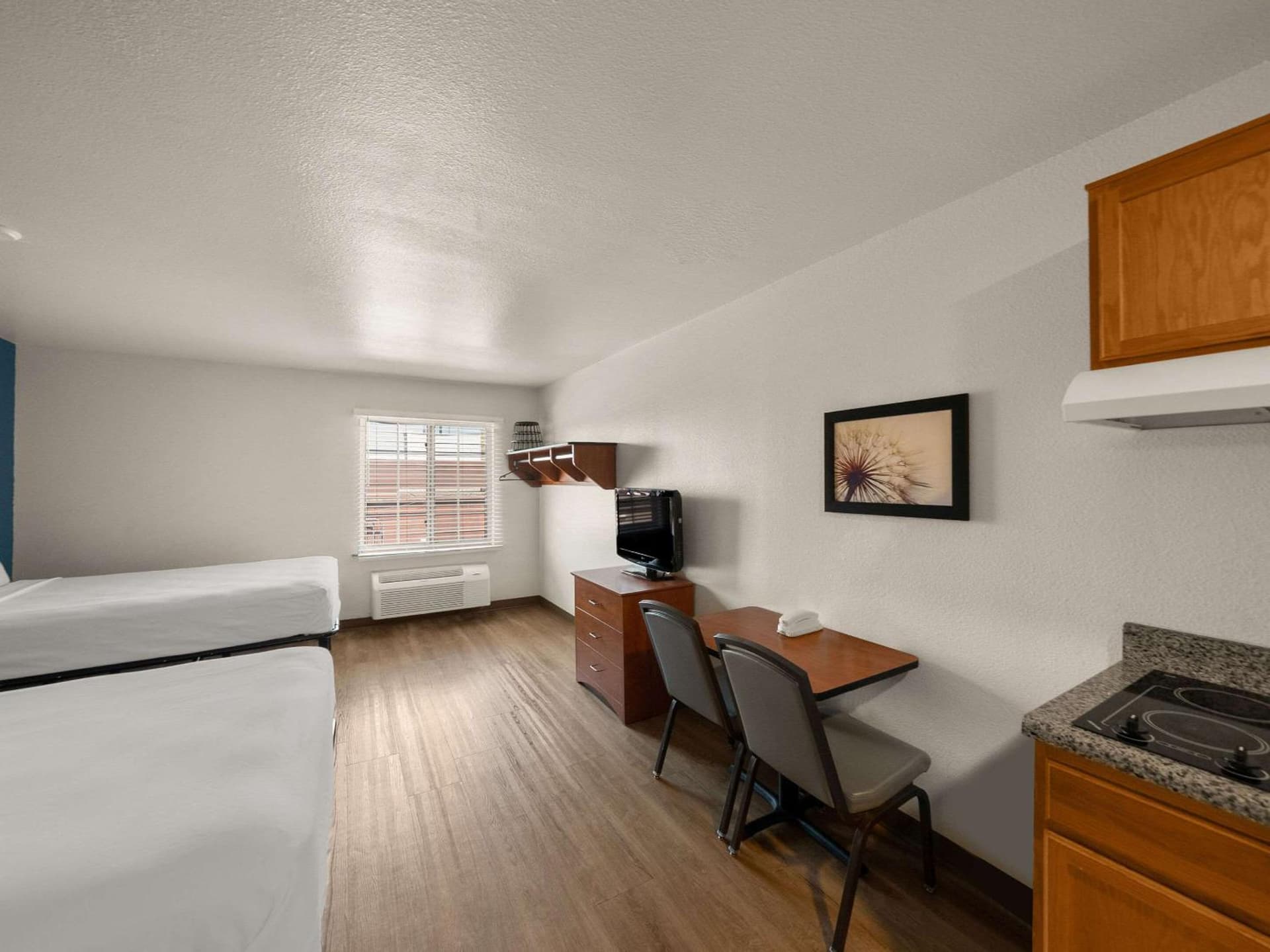 WoodSpring Suites Dallas Rockwall gallery photo in Rockwall, TX — image 35