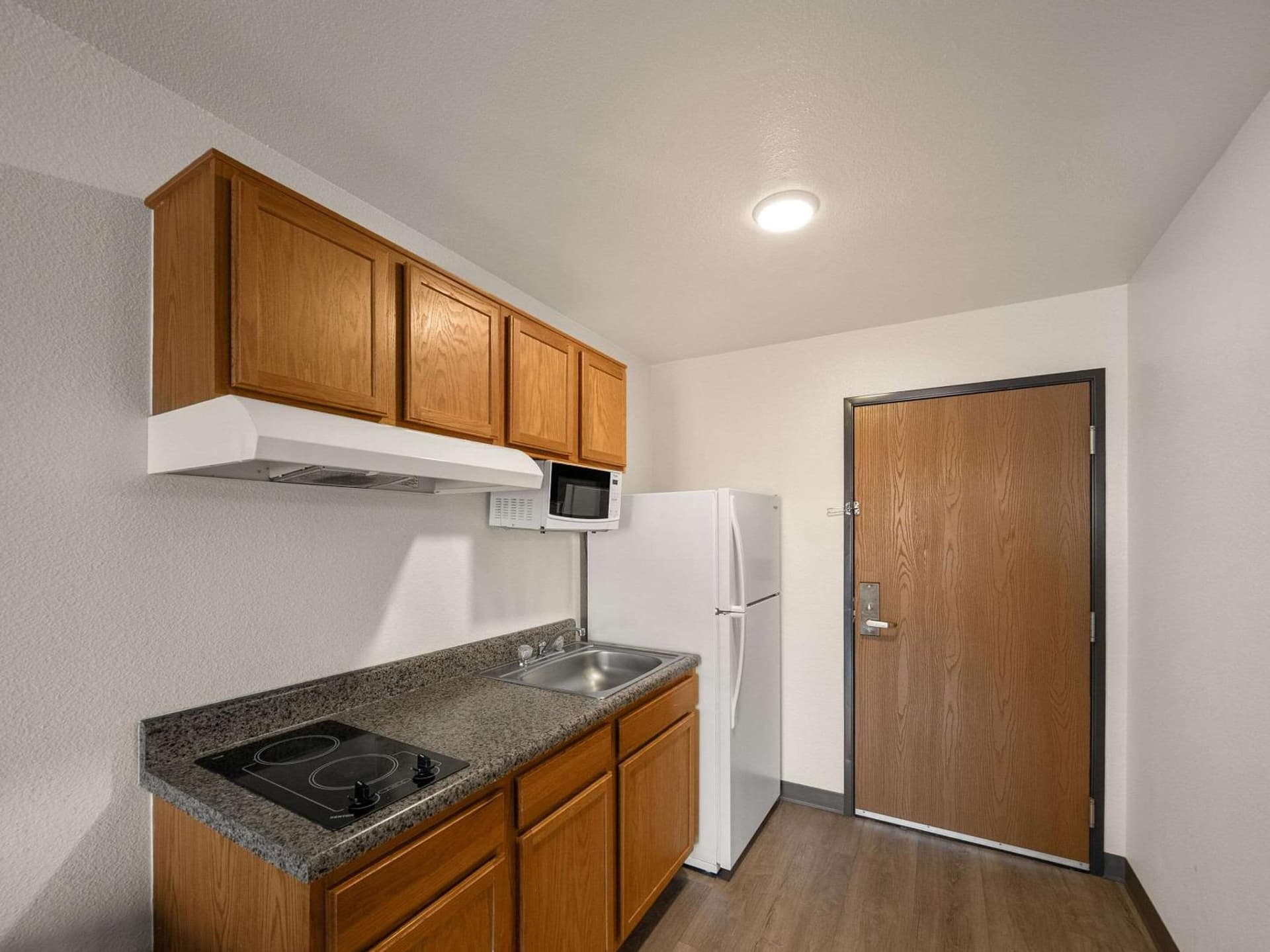 WoodSpring Suites Dallas Rockwall gallery photo in Rockwall, TX — image 29