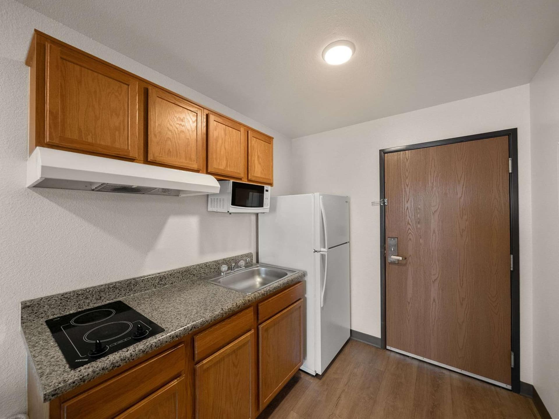 WoodSpring Suites Dallas Rockwall gallery photo in Rockwall, TX — image 26