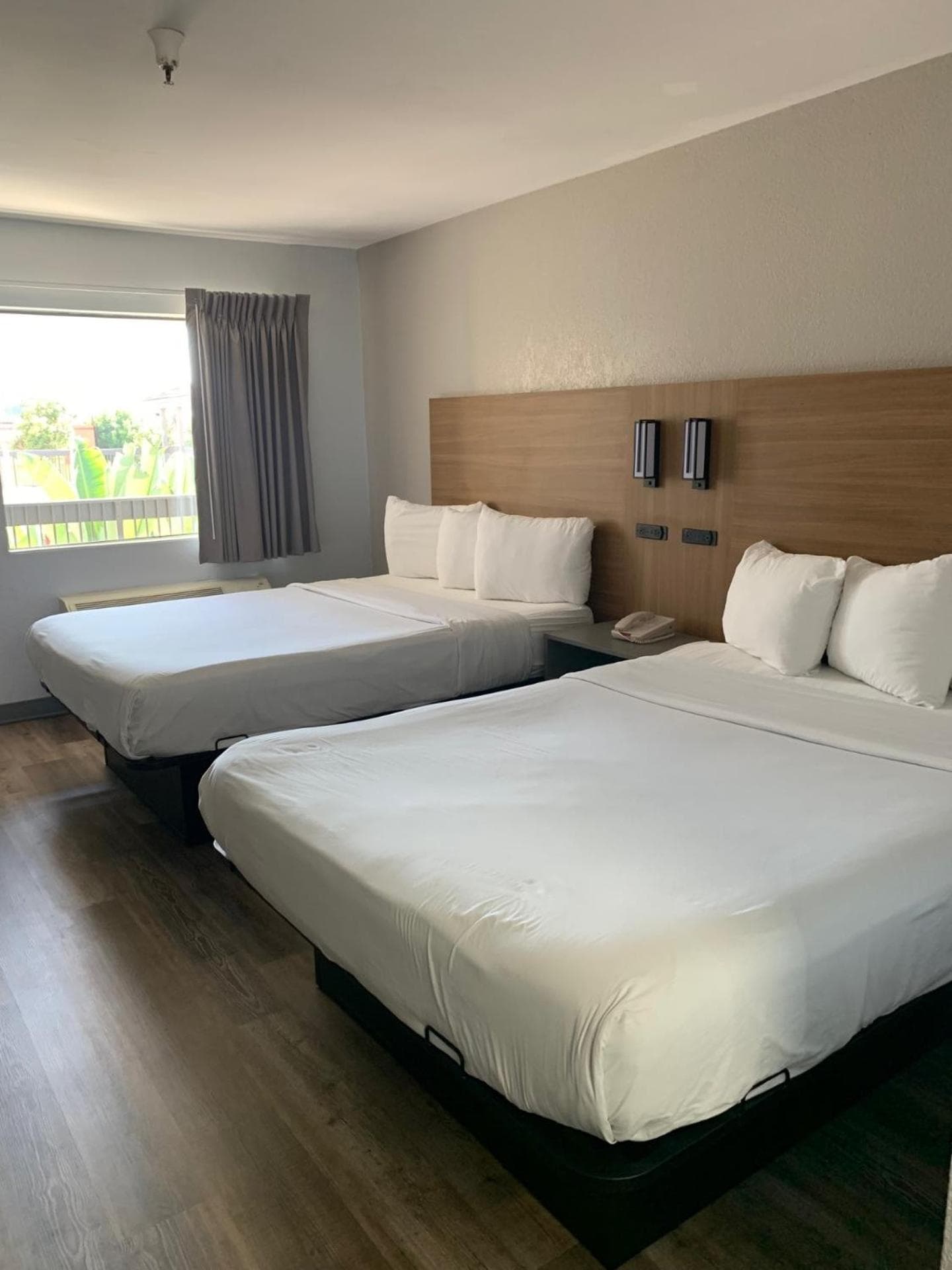 Motel 6-Santa Ana, CA gallery photo in Santa Ana, CA — image 8