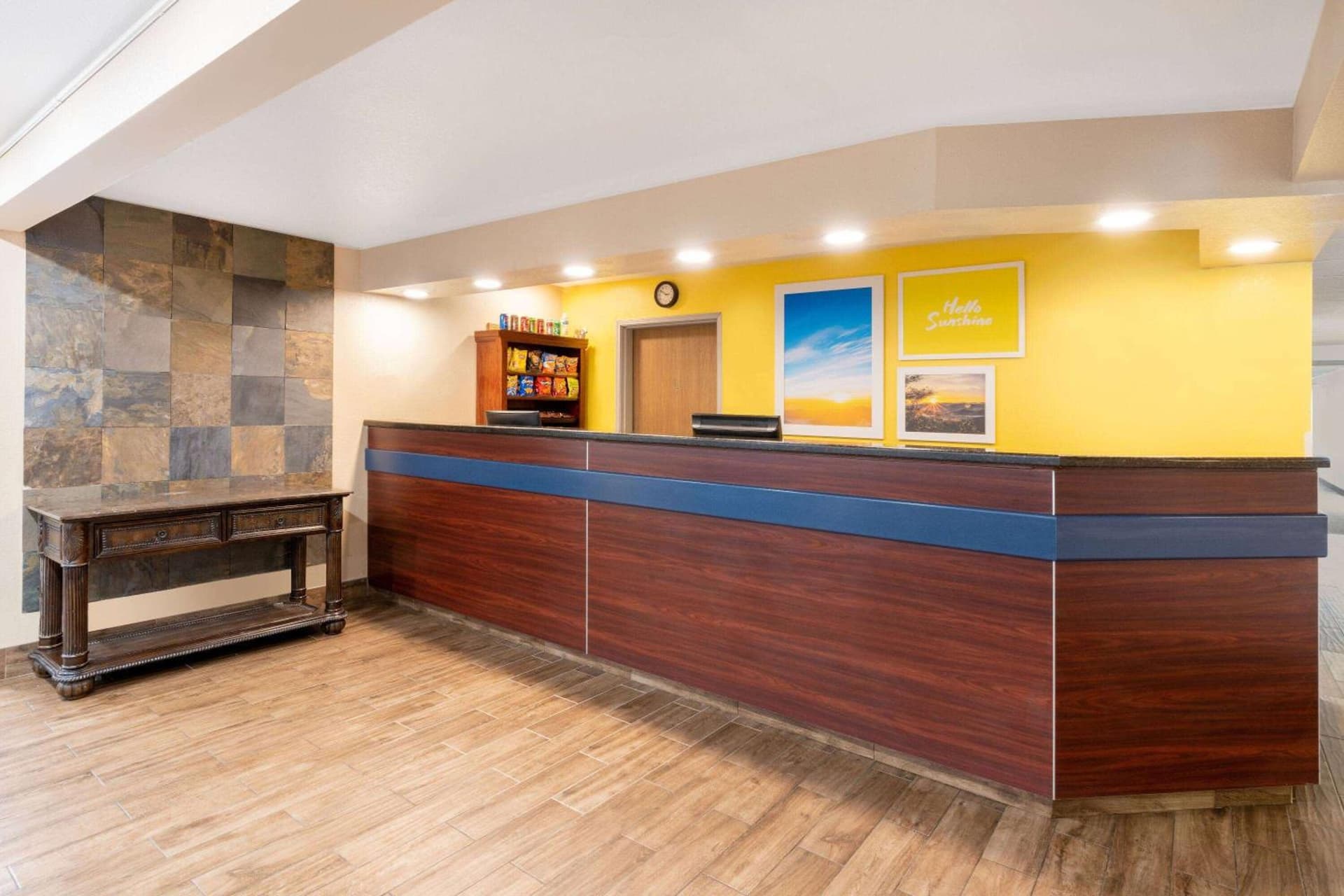 Days Inn & Suites by Wyndham Greeley property views in Greeley, CO — gallery photo 3