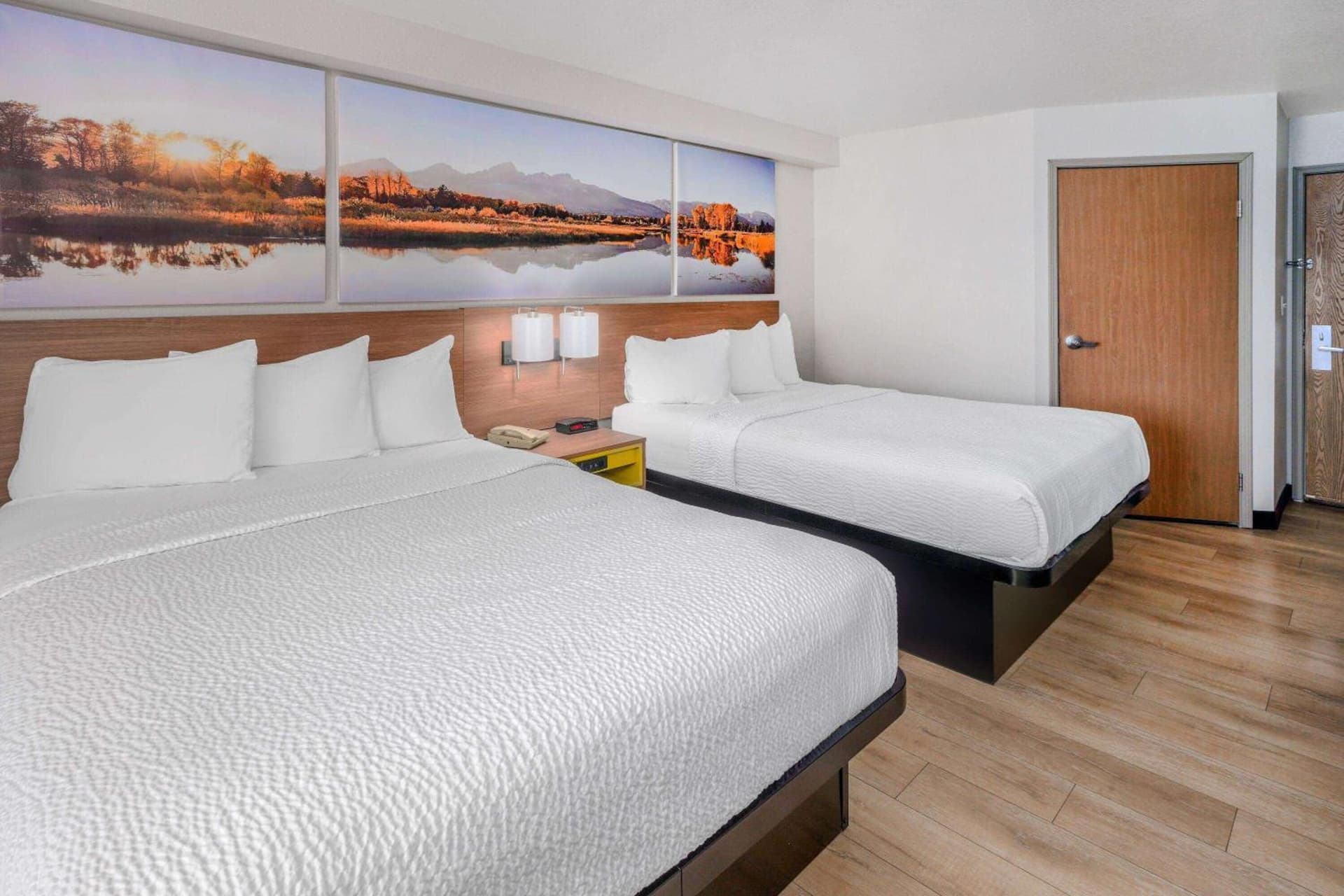 Days Inn & Suites by Wyndham Greeley gallery photo in Greeley, CO — image 15