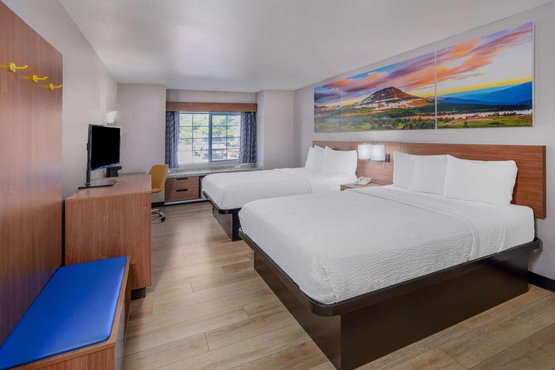 Days Inn & Suites by Wyndham Greeley gallery photo in Greeley, CO — image 25