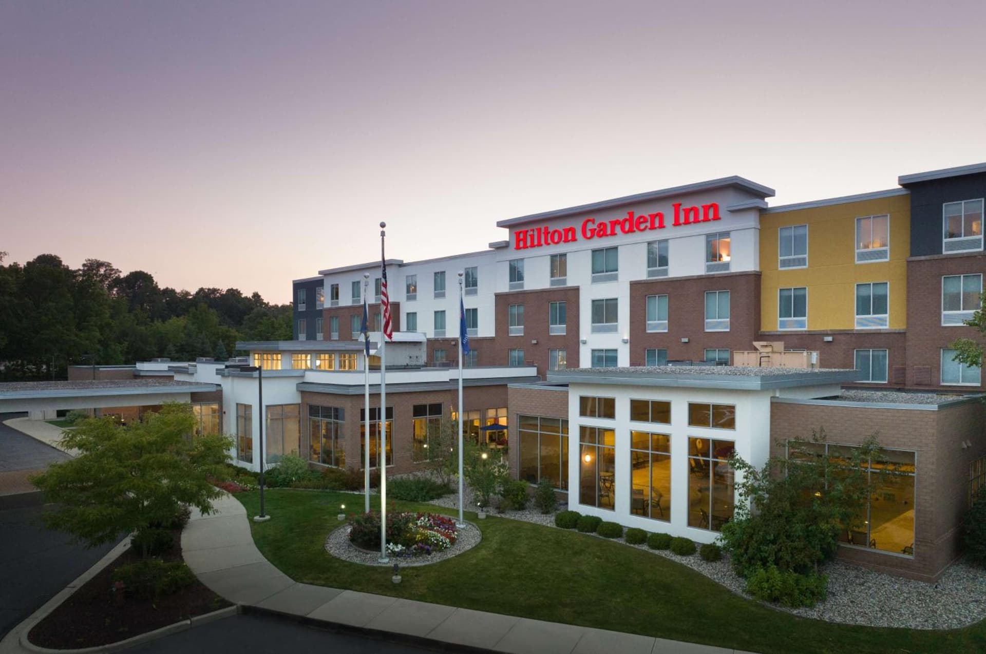 Hilton Garden Inn Ann Arbor interior in Ann Arbor, MI — gallery photo 2