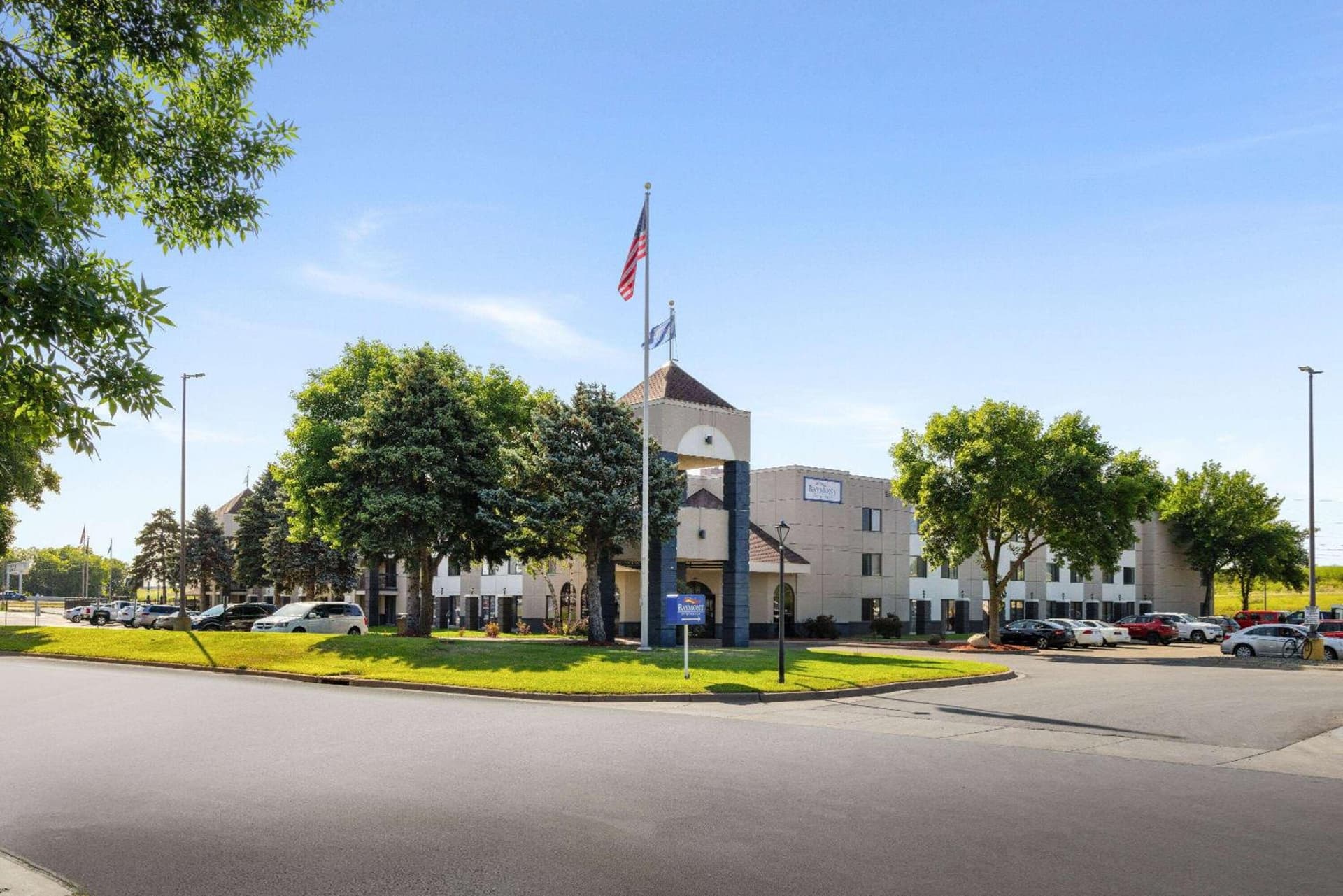 Baymont by Wyndham Shakopee featured exterior or lobby in Shakopee, MN — similar hotel