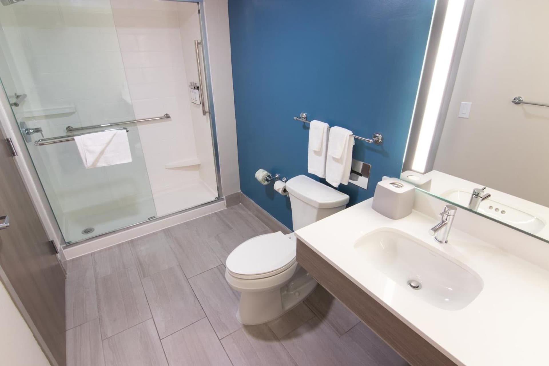 Holiday Inn Express and Suites Fort Lauderdale Airport West by IHG gallery photo in Davie, FL — image 28
