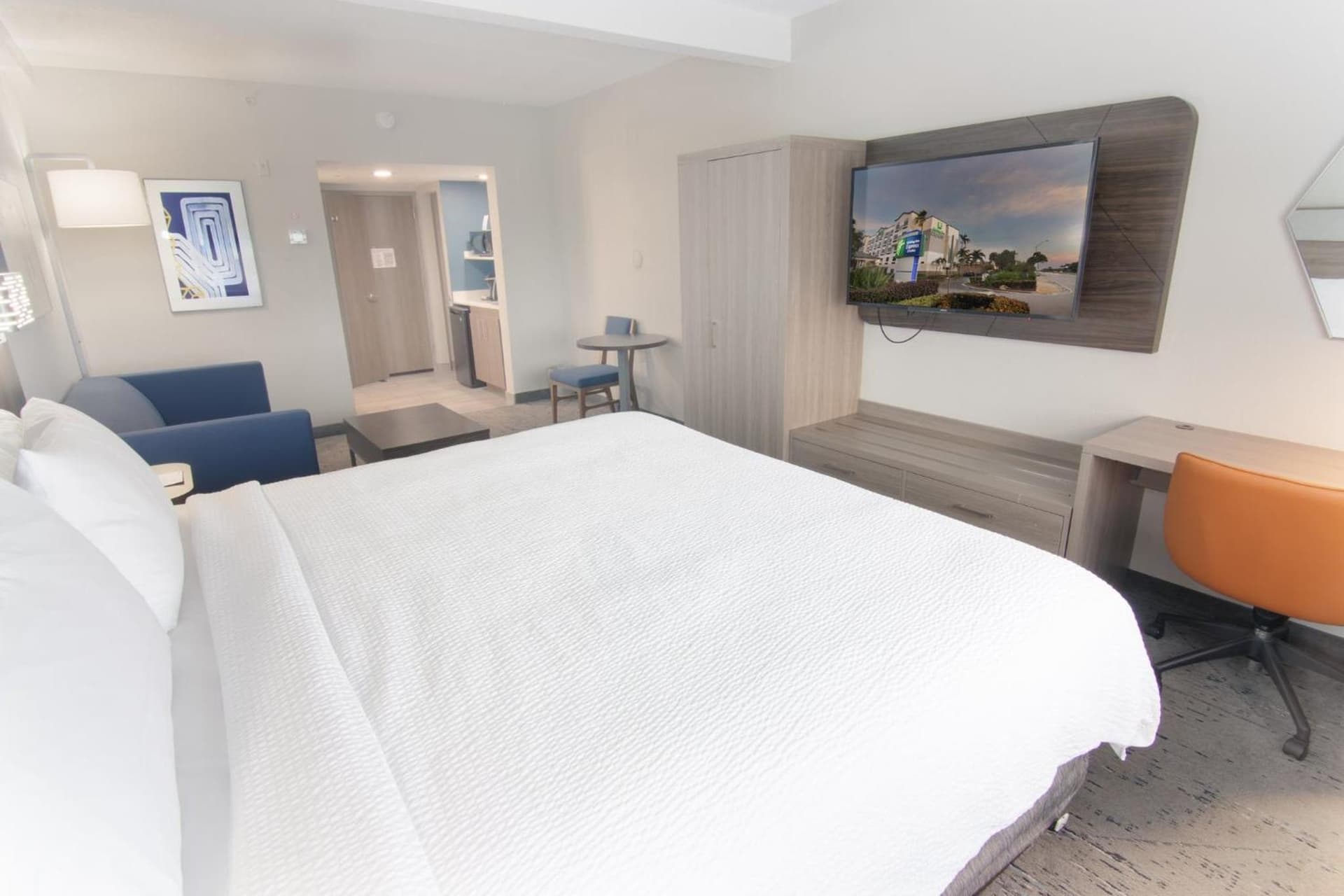 Holiday Inn Express and Suites Fort Lauderdale Airport West by IHG gallery photo in Davie, FL — image 58