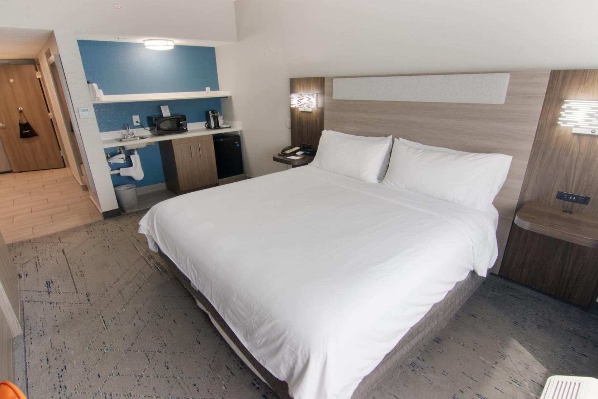 Holiday Inn Express and Suites Fort Lauderdale Airport West by IHG gallery photo in Davie, FL — image 77