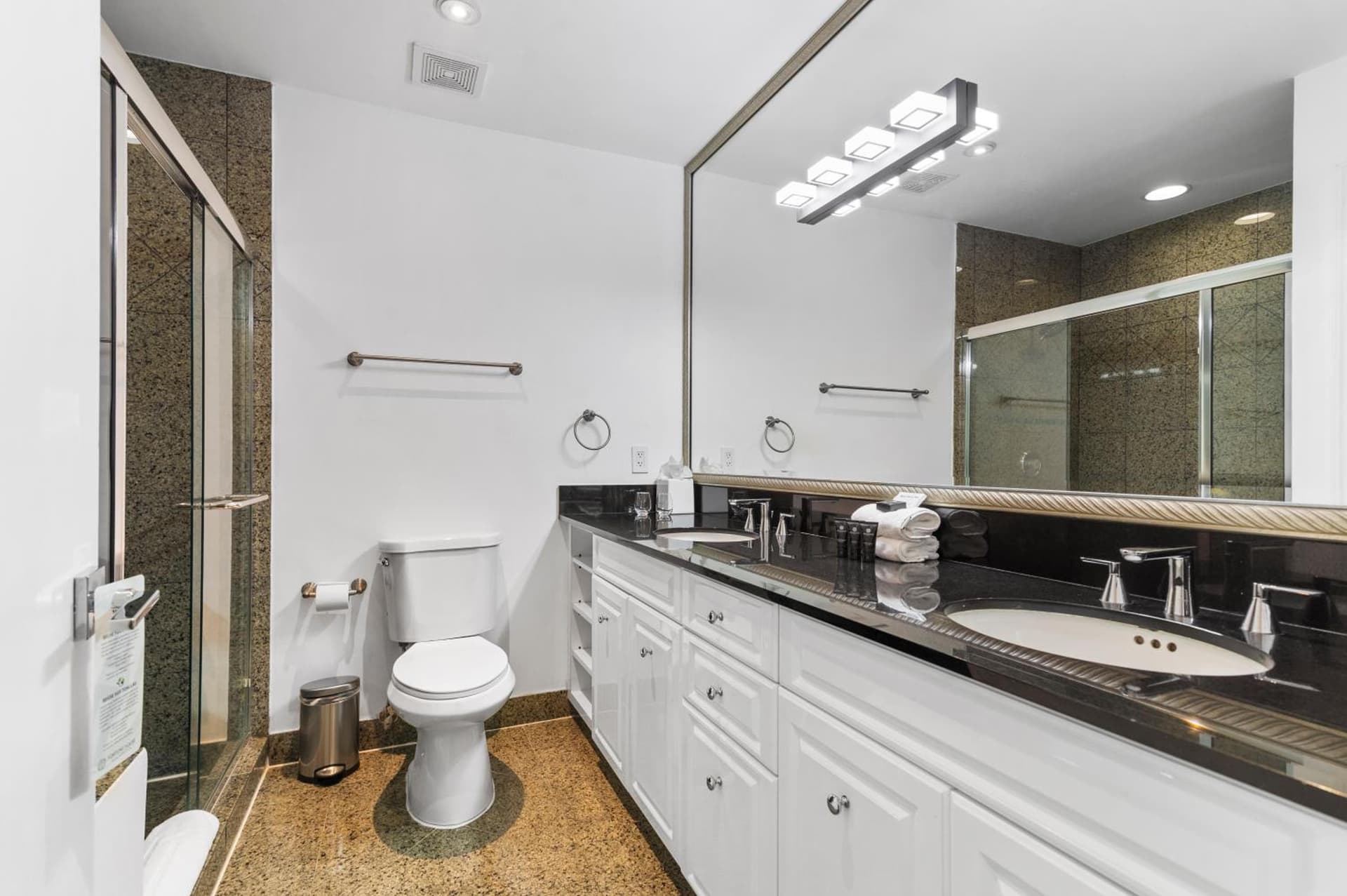Fortune House Hotel Suites gallery photo in Miami, FL — image 83