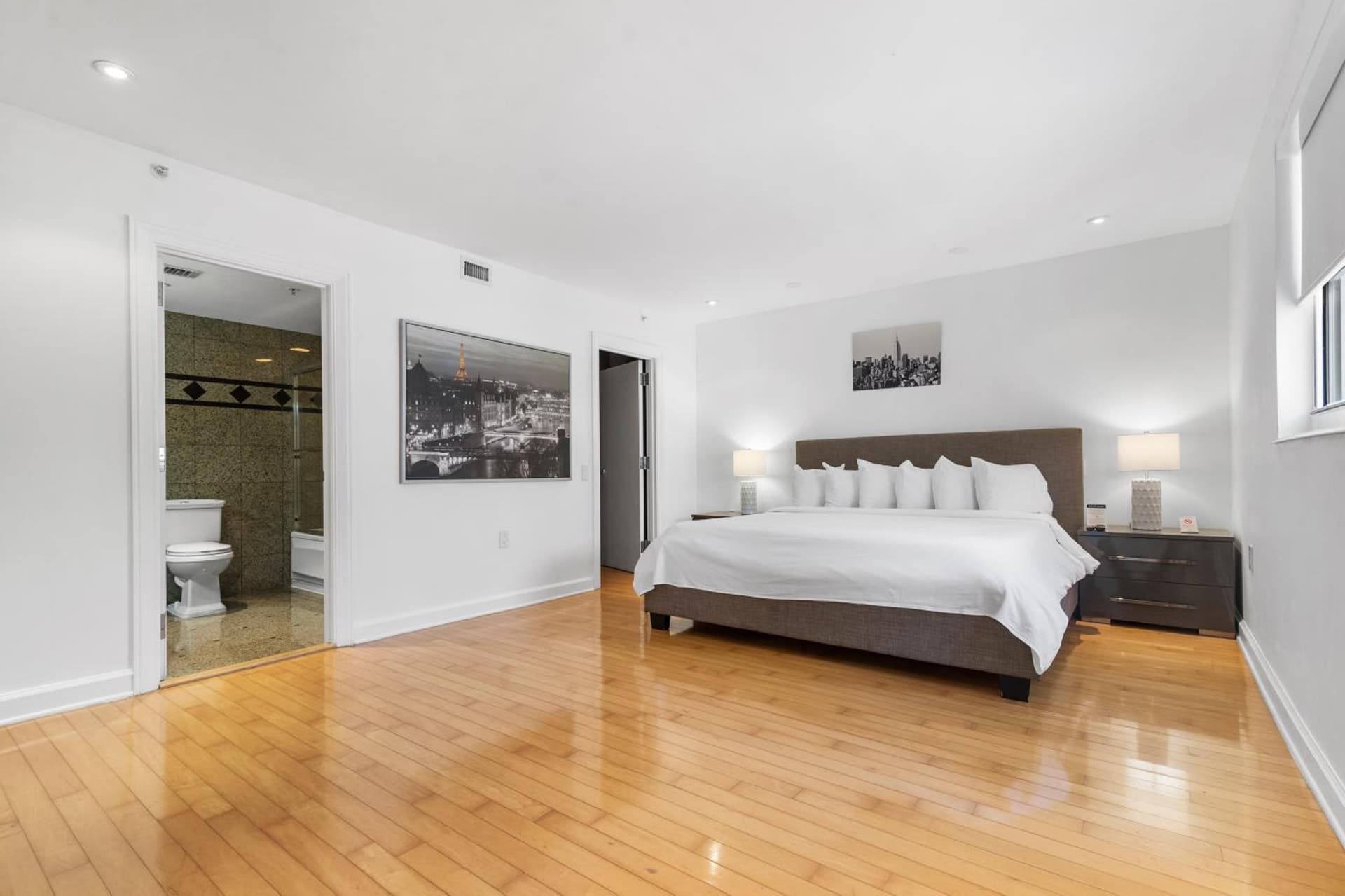 Fortune House Hotel Suites gallery photo in Miami, FL — image 101