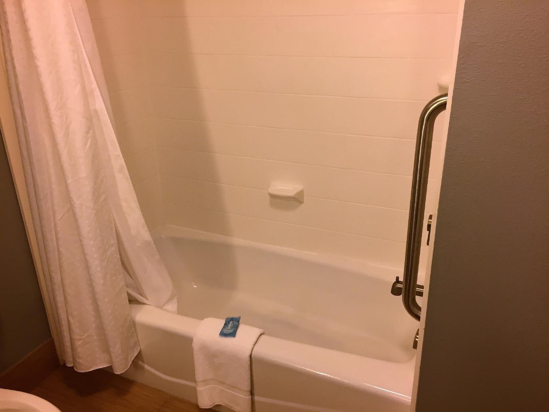 Holiday Inn Express & Suites Perry-National Fairground Area #34 by IHG property views in Perry, GA — gallery photo 3