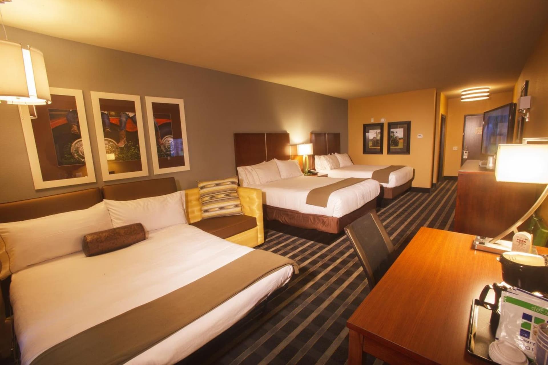 Holiday Inn Express & Suites Perry-National Fairground Area #34 by IHG gallery photo in Perry, GA — image 4